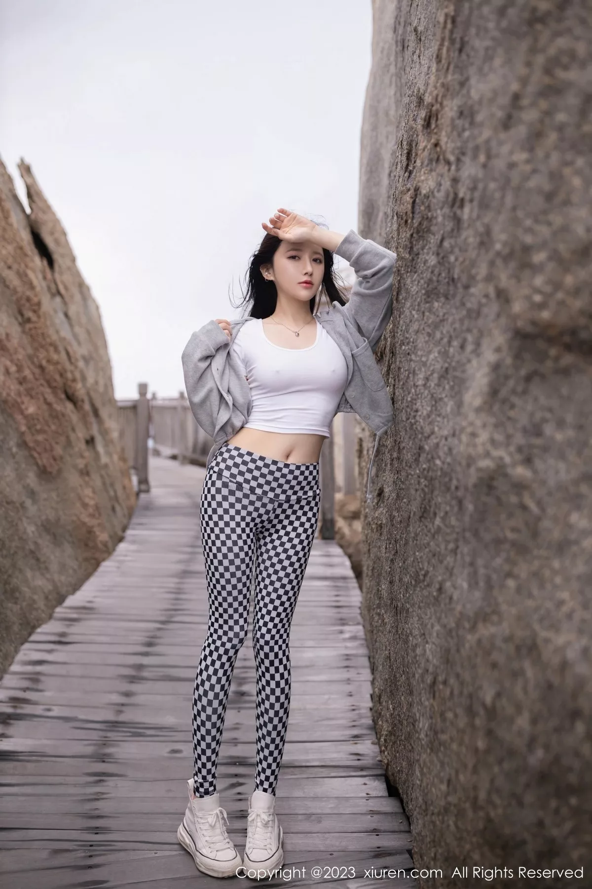 [XiuRen秀人网] 2023.04.07 No.6541 鱼子酱Fish 车拍美腿 [82P] NO.2