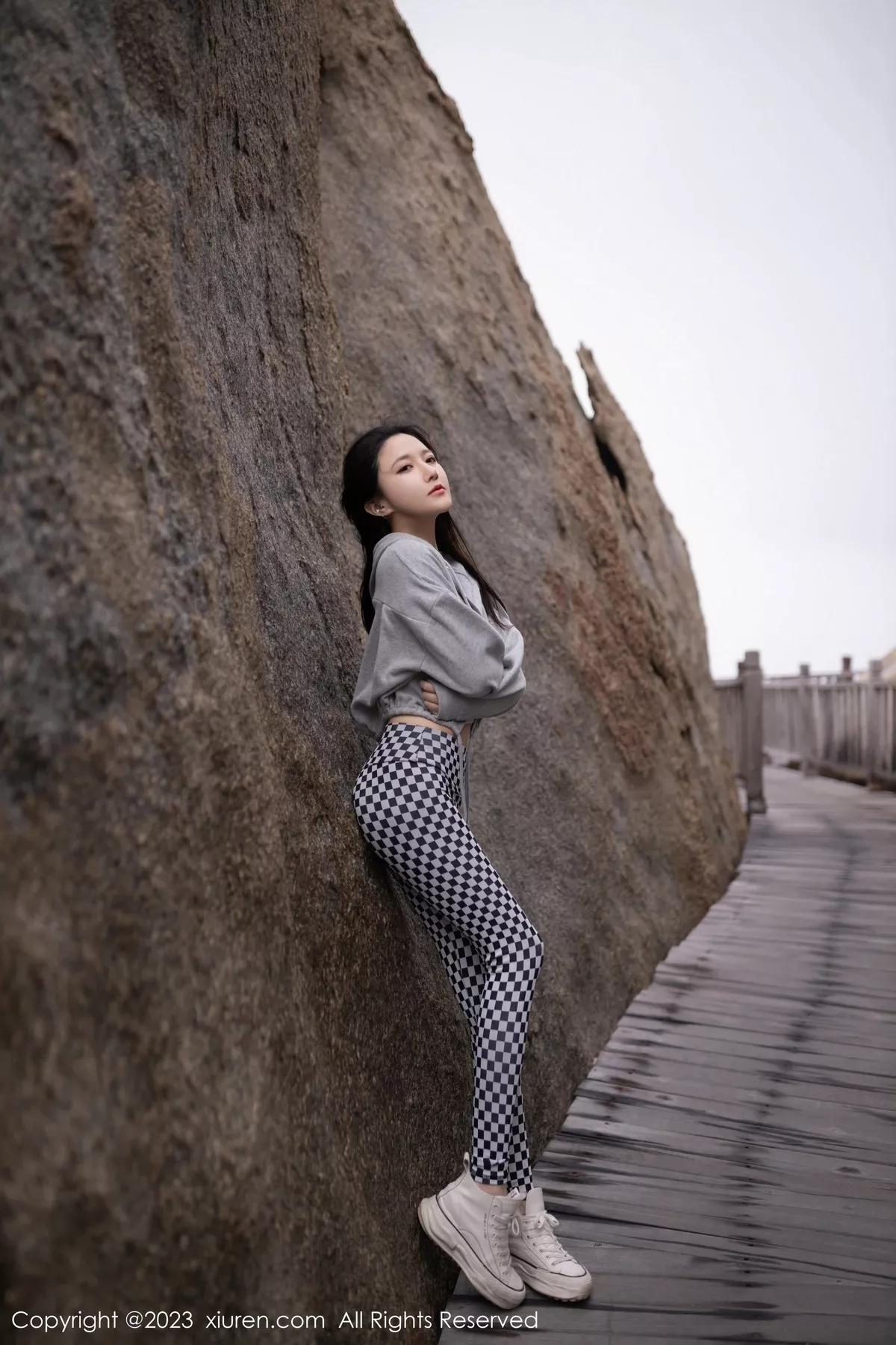 [XiuRen秀人网] 2023.04.07 No.6541 鱼子酱Fish 车拍美腿 [82P] NO.1