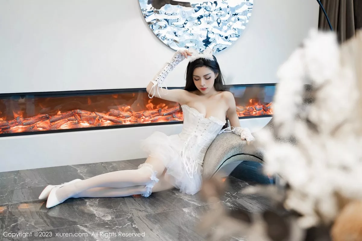 [XiuRen秀人网] 2023.04.10 No.6543 王薇薇 公主裙美腿 [59P] NO.9