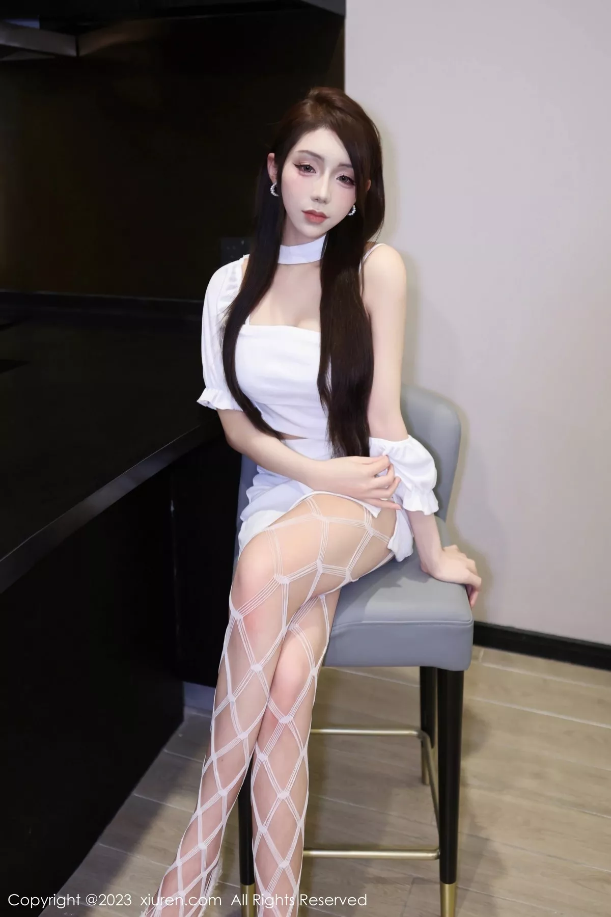 [XiuRen秀人网] 2023.04.11 No.6555 金幼汐Vivian 丰腴美腿 [81P] NO.1