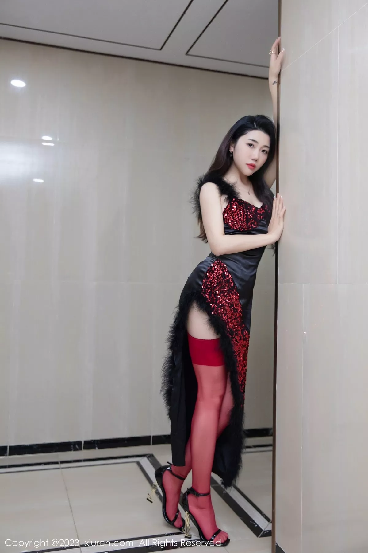 [XiuRen秀人网] 2023.04.18 No.6587 严利娅Yuliya 丝袜美腿 [68P] NO.8