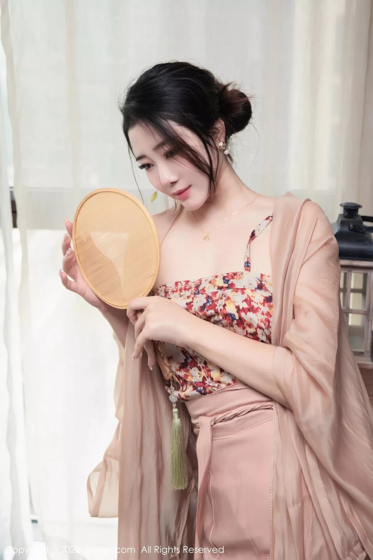 [XiuRen秀人网] 2023.03.23 No.6457 严利娅Yuliya 汉服美臀 [104P] NO.7