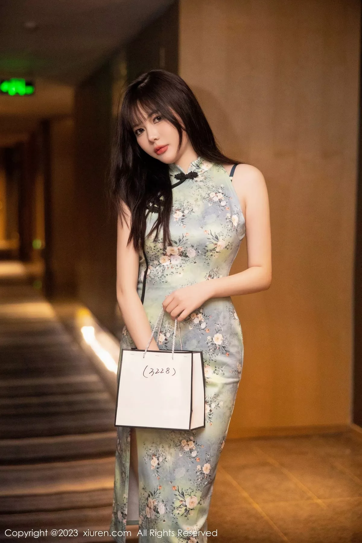 [XiuRen秀人网] 2023.03.24 No.6464 Arude薇薇 旗袍美腿 [69P] NO.9