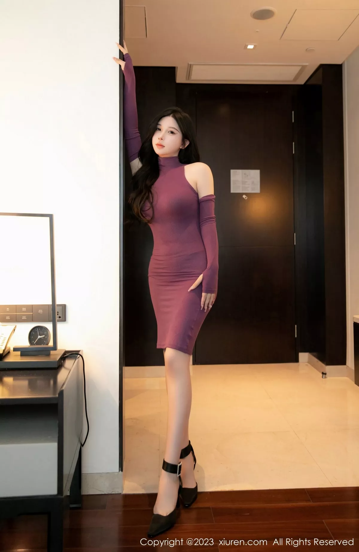 [XiuRen秀人网] 2023.03.24 No.6469 林珊珊 丝袜美腿 [100P] NO.4