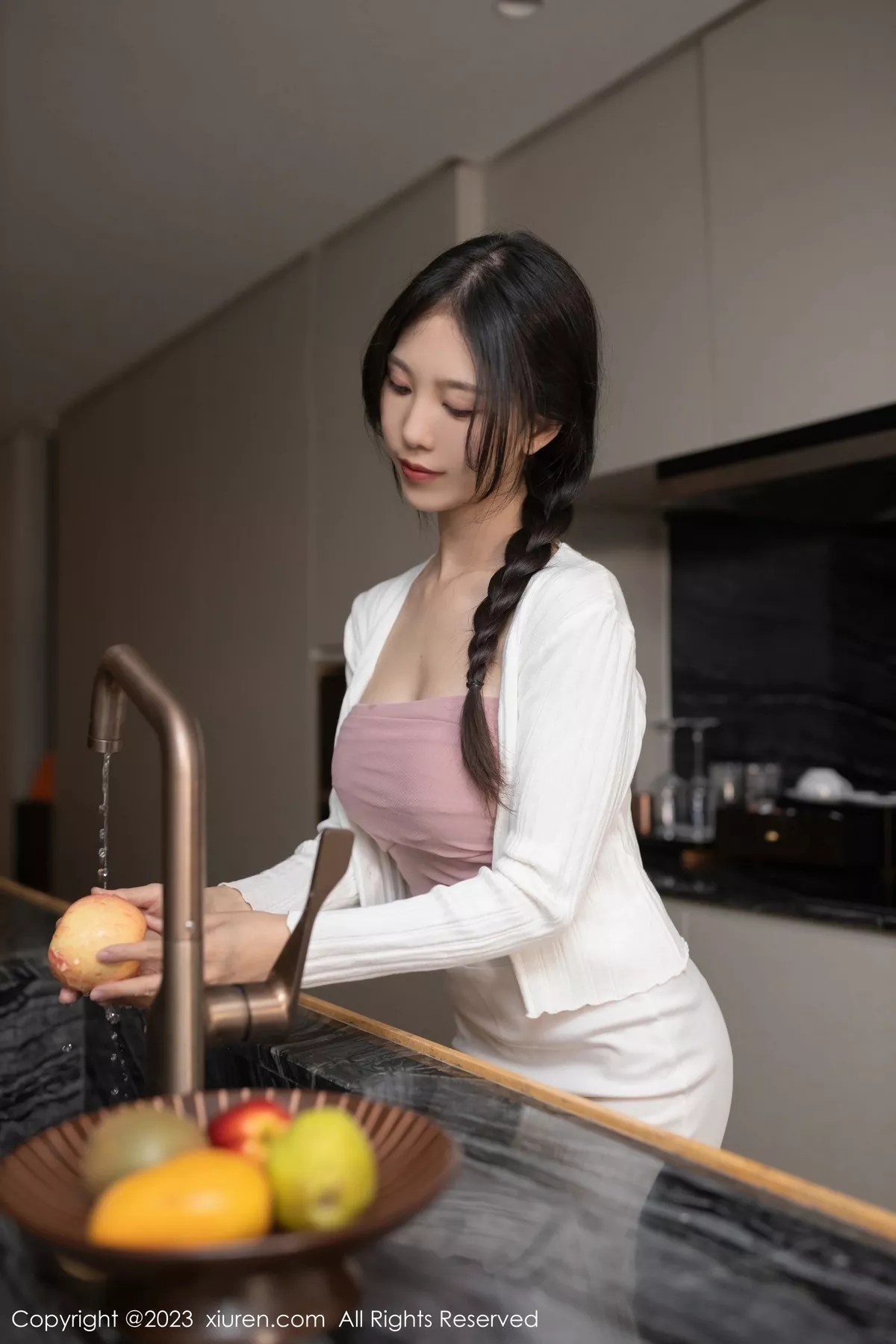 [XiuRen秀人网] 2023.04.26 No.6643 利世 丝袜美腿 [69P] NO.2