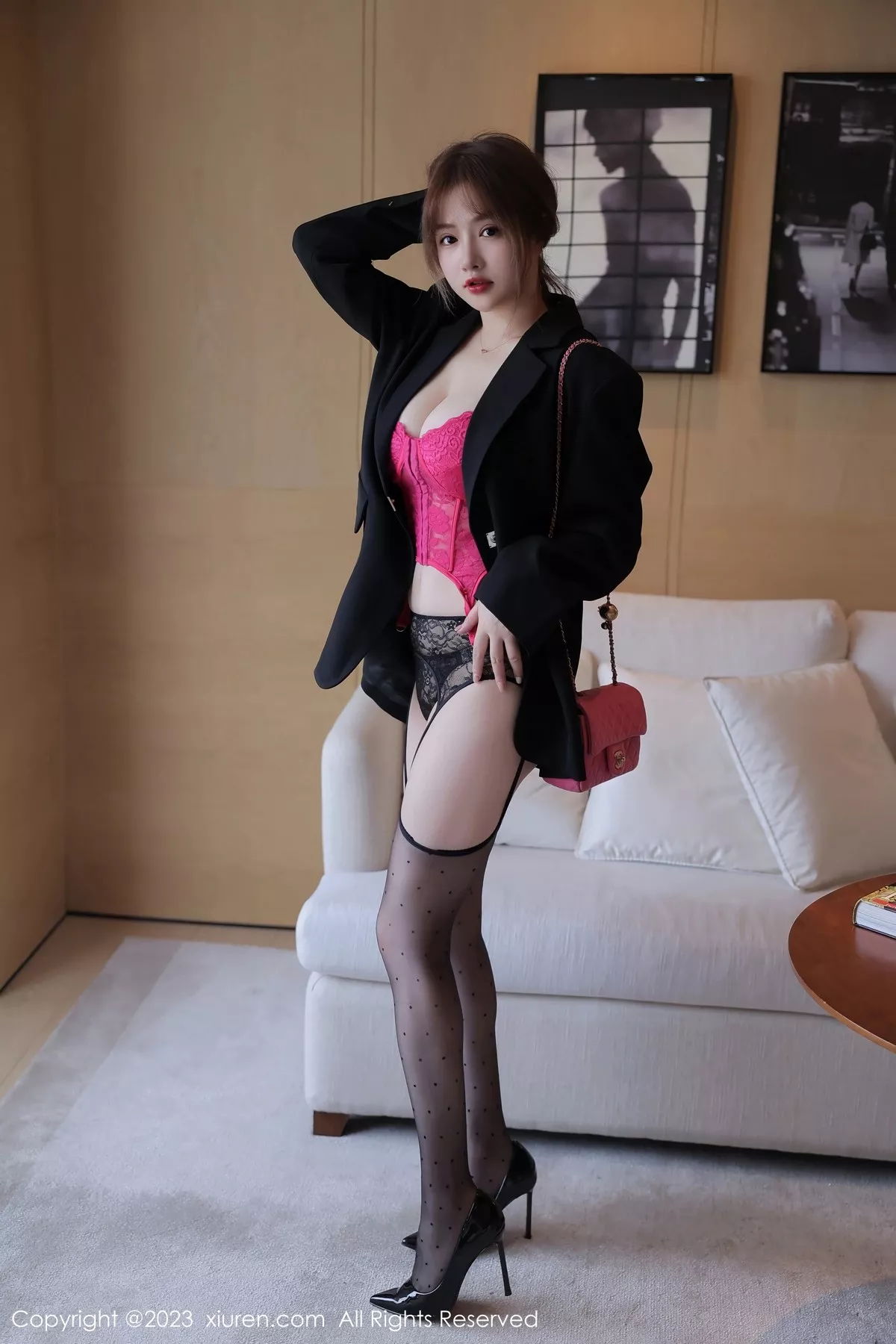 [XiuRen秀人网] 2023.04.27 No.6644 养乐多DoDo 黑丝美臀 [66P] NO.1