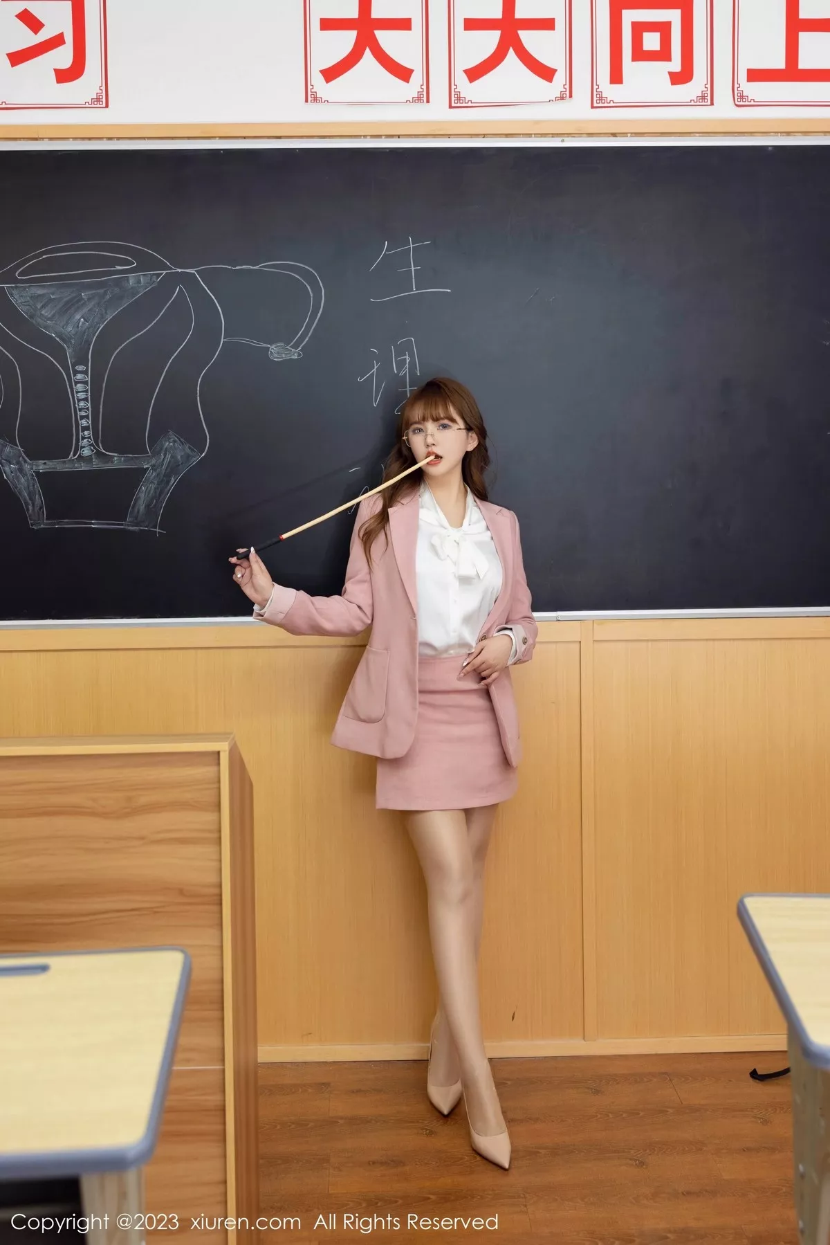 [XiuRen秀人网] 2023.04.28 No.6655 张思允Nice 制服丰腴 [93P] NO.8