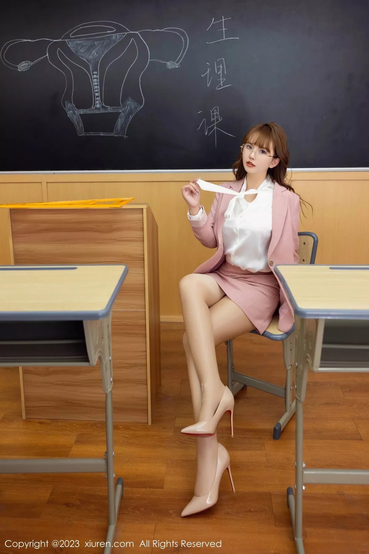 [XiuRen秀人网] 2023.04.28 No.6655 张思允Nice 制服丰腴 [93P] NO.12