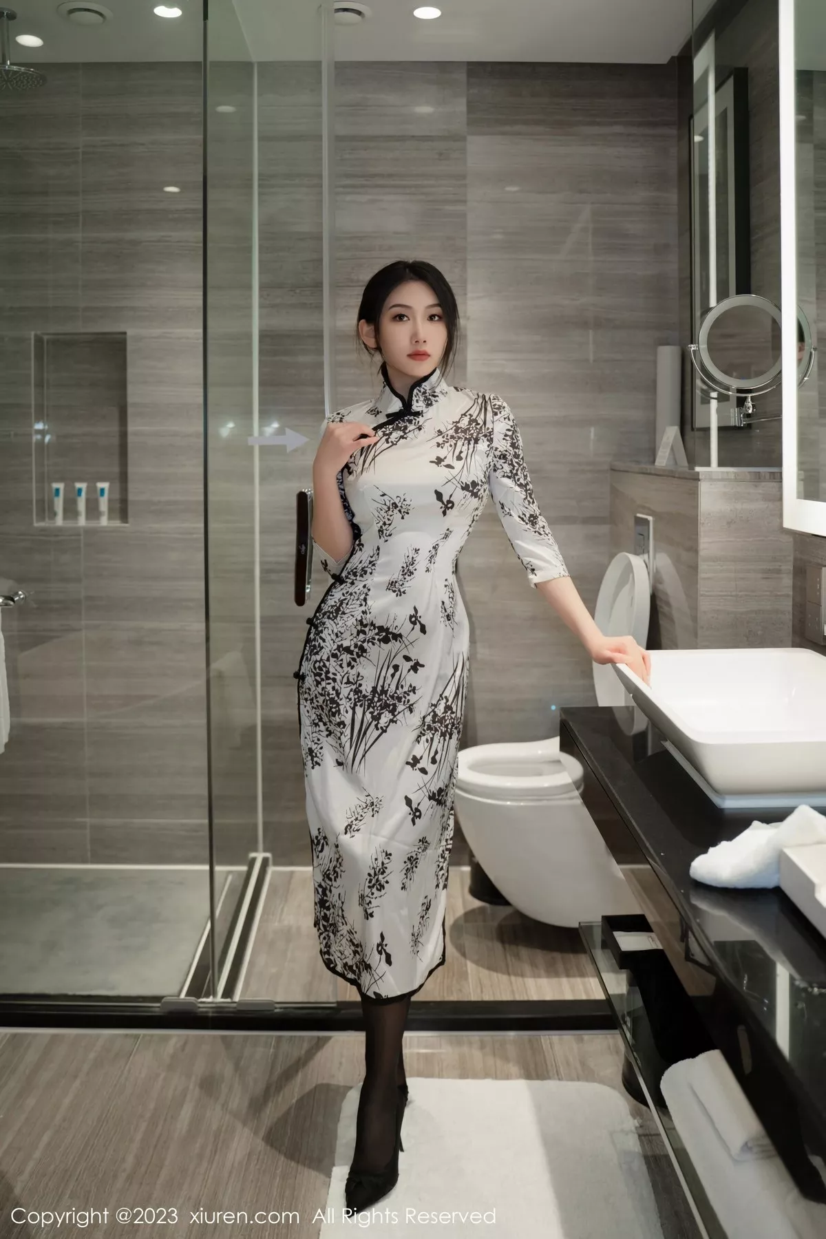 [XiuRen秀人网] 2023.05.04 No.6668 李佳芮Cherie 旗袍美腿 [65P] NO.6