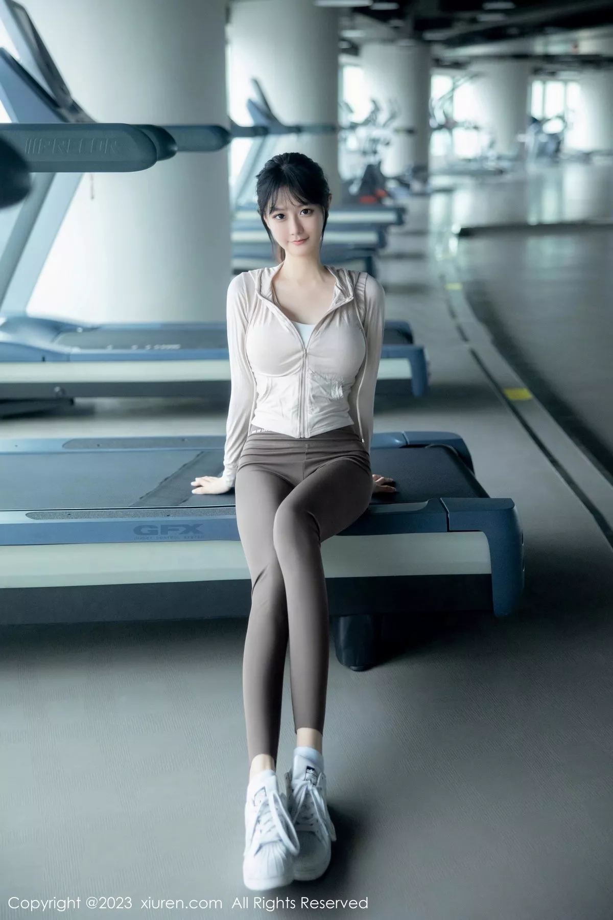 [XiuRen秀人网] 2023.05.05 No.6683 幼幼 健身美腿 [99P] NO.9