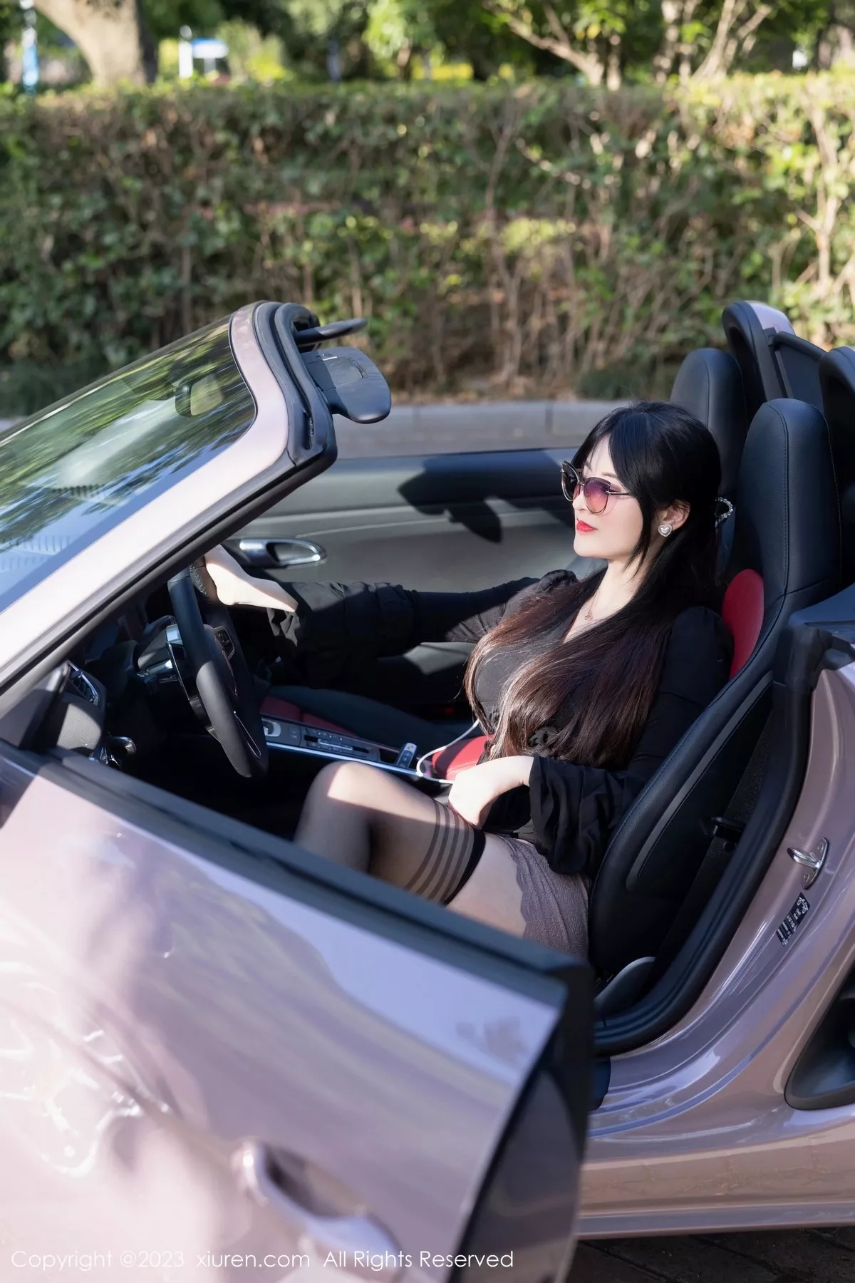 [XiuRen秀人网] 2023.05.05 No.6676 诗诗kiki 黑丝美腿 [82P] NO.6