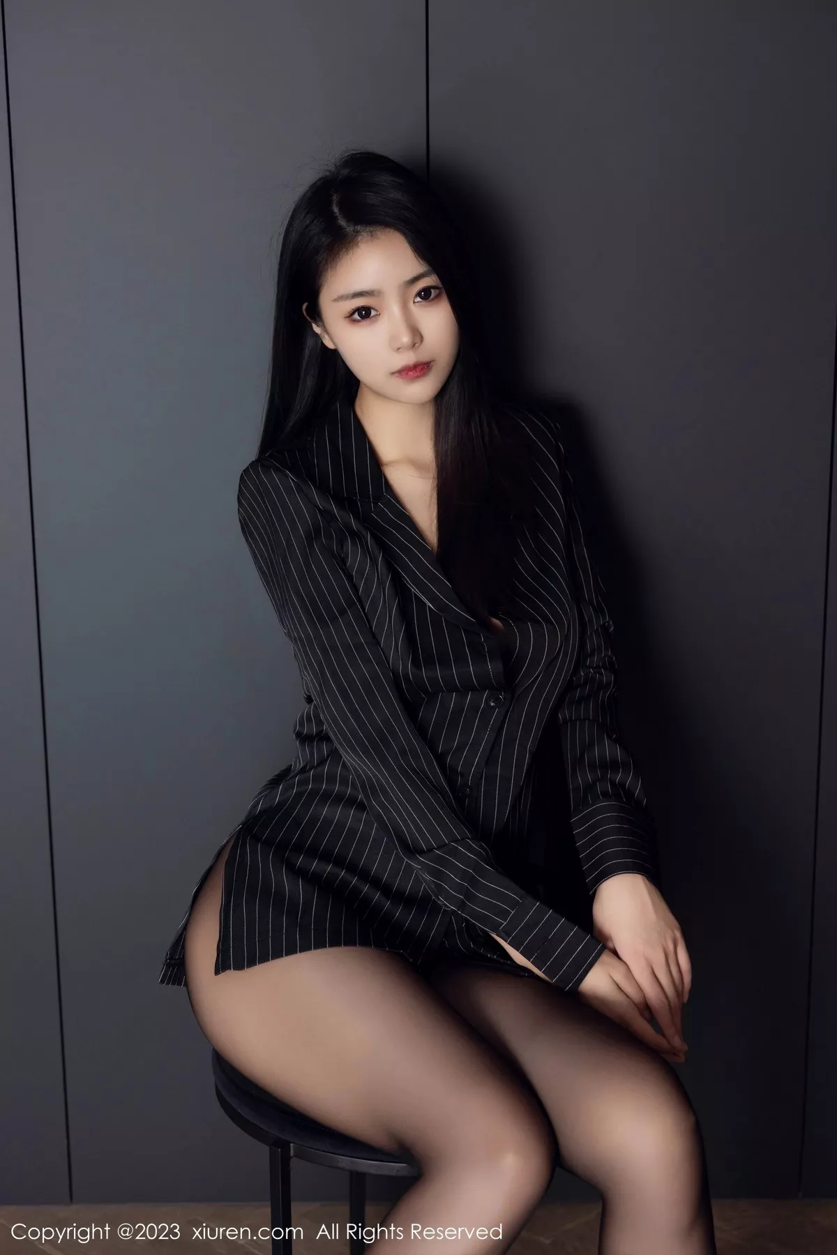 [XiuRen秀人网] 2023.05.05 No.6677 可乐Vicky 黑丝美腿 [77P] NO.6