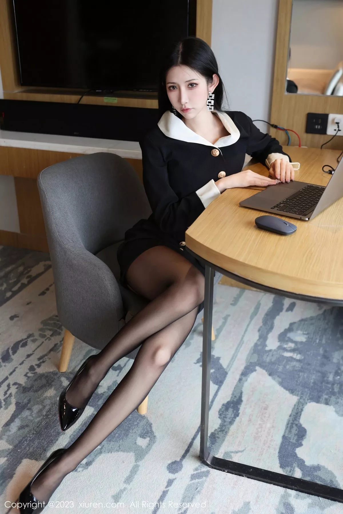 [XiuRen秀人网] 2023.05.08 No.6695 依娜Yina 黑丝美腿 [82P] NO.3