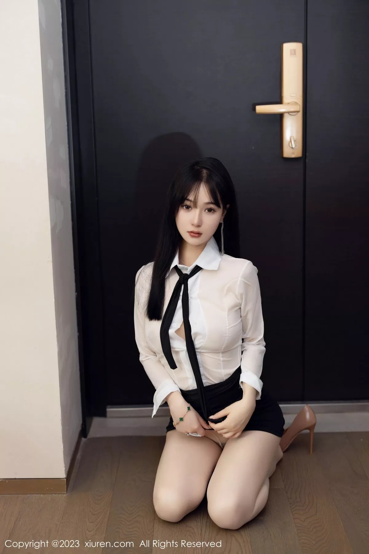 [XiuRen秀人网] 2023.05.10 No.6710 柚琪Rich 新人美臀 [74P] NO.1