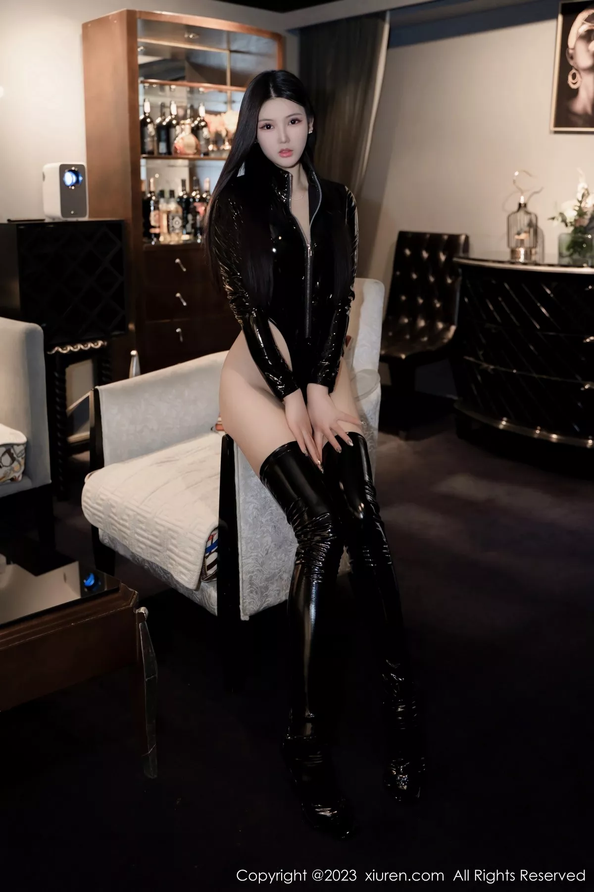 [XiuRen秀人网] 2023.05.10 No.6711 桐桐 长靴美腿 [57P] NO.6