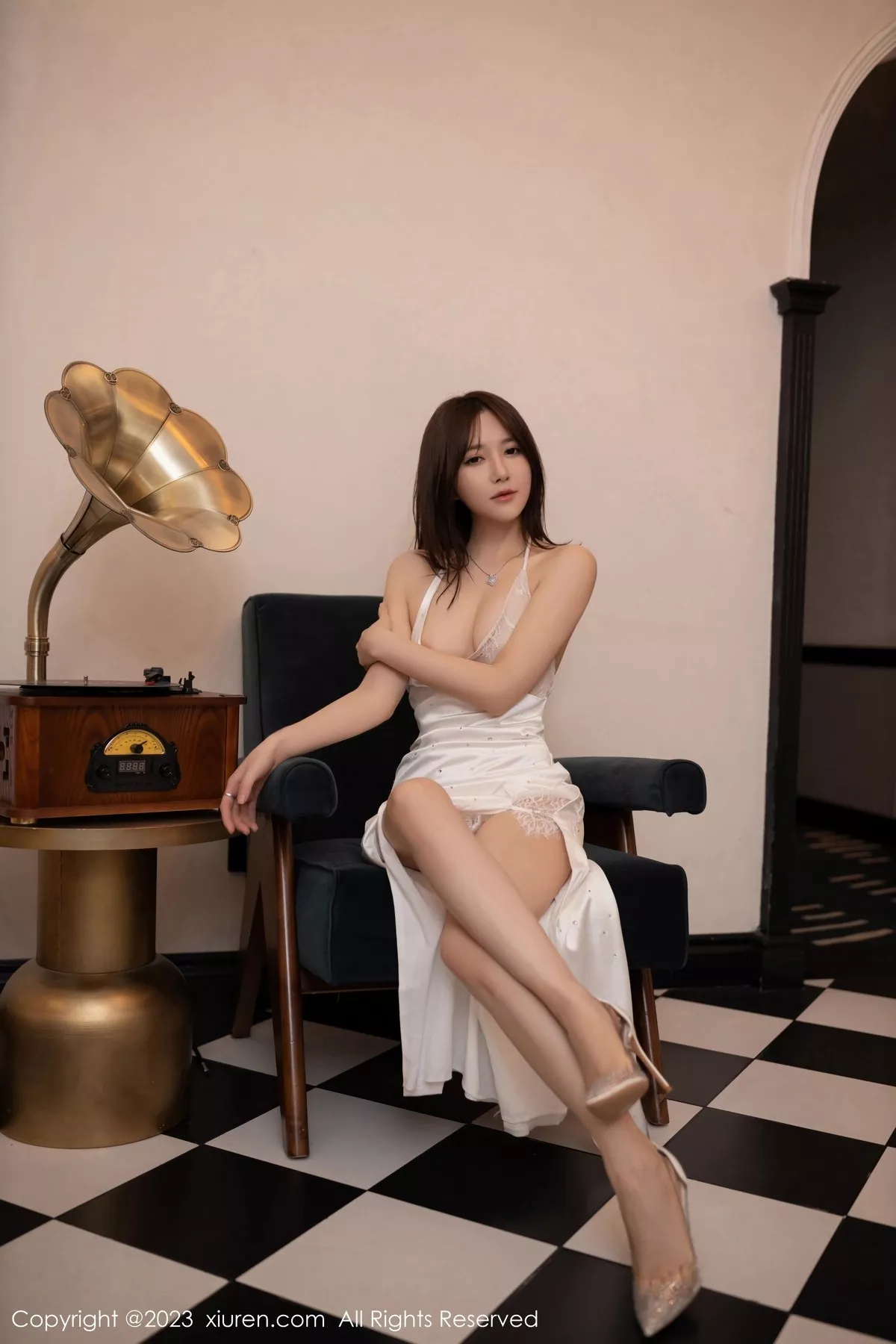 [XiuRen秀人网] 2023.05.12 No.6732 鱼子酱Fish 长裙美臀 [80P] NO.10