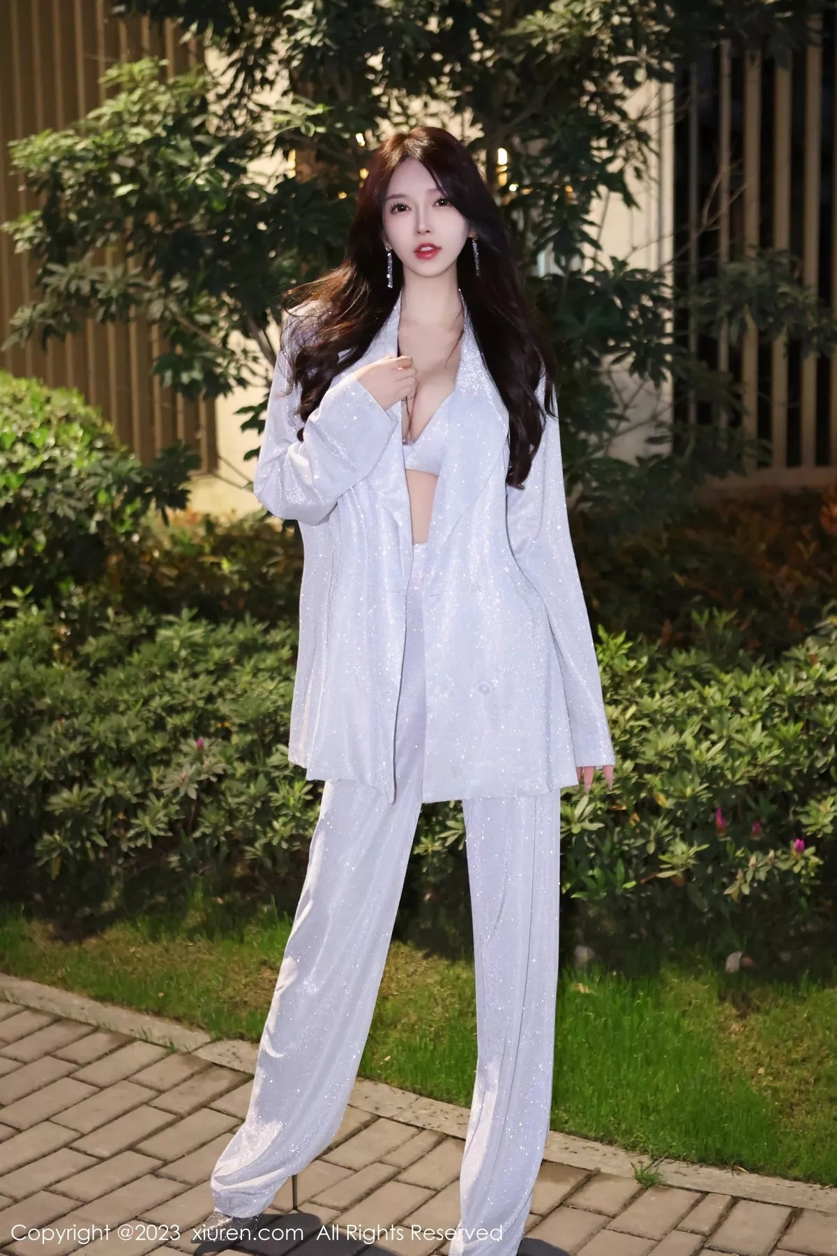 [XiuRen秀人网] 2023.04.20 No.6605 玉兔miki 时尚美腿 [82P] NO.1