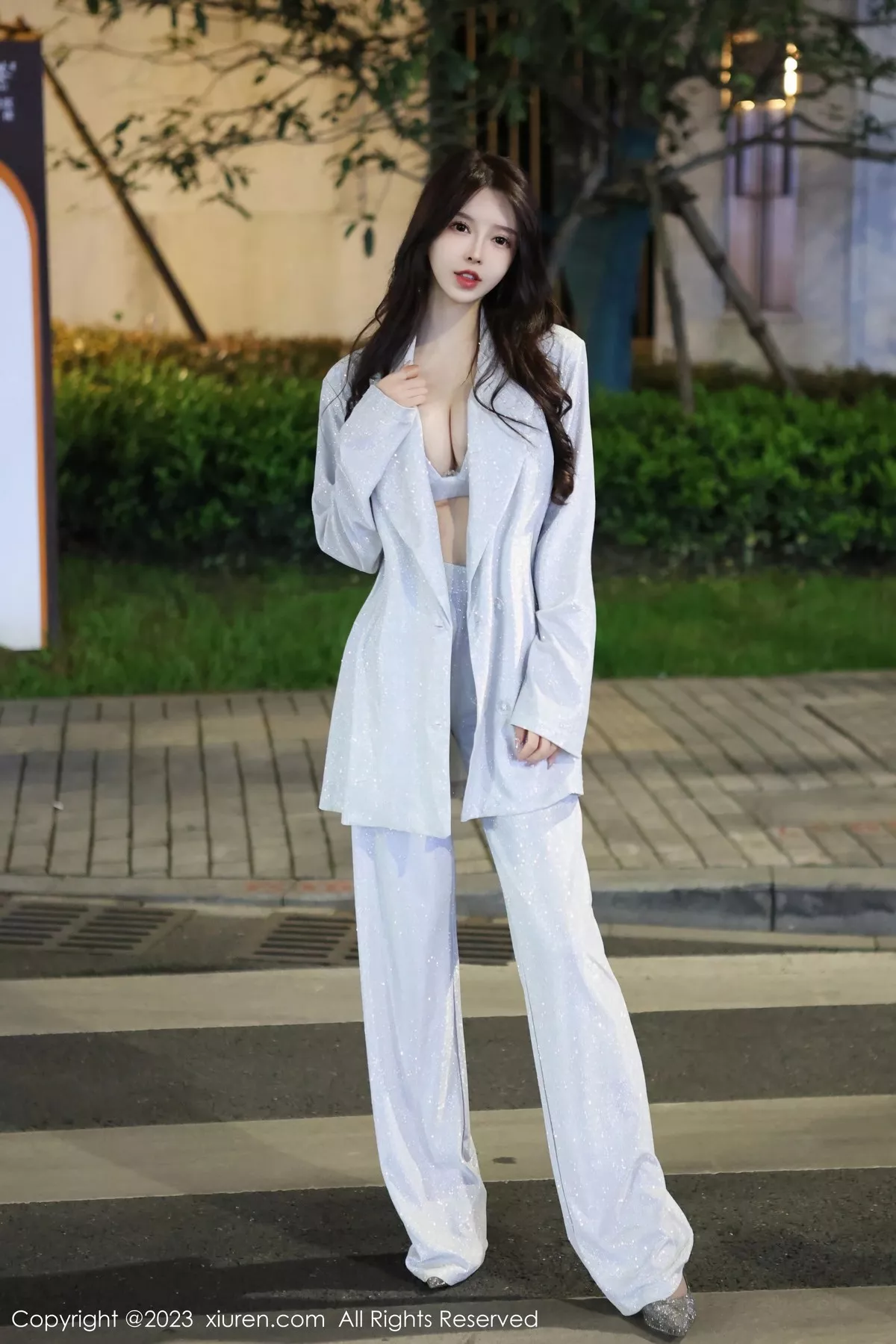 [XiuRen秀人网] 2023.04.20 No.6605 玉兔miki 时尚美腿 [82P] NO.6