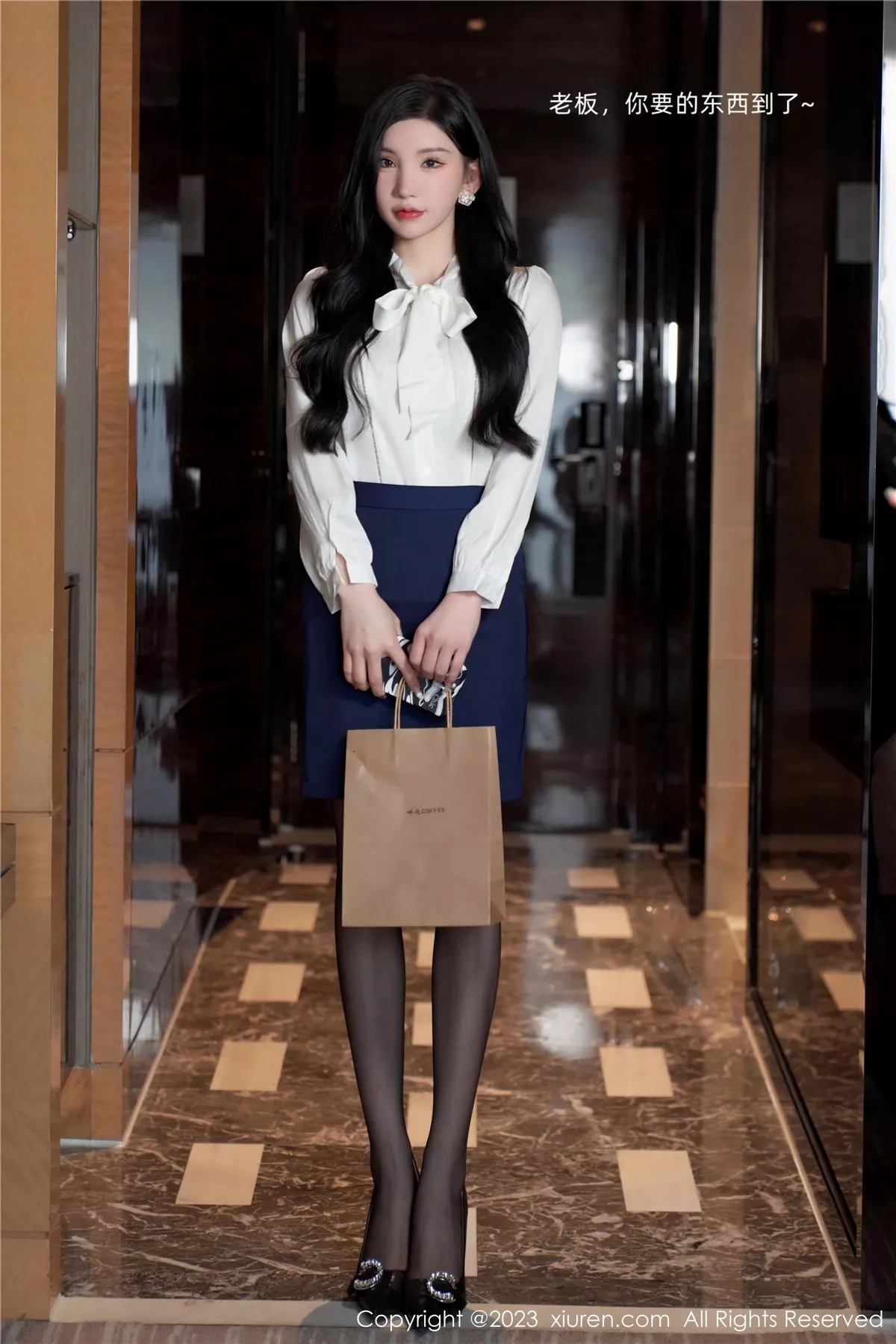 [XiuRen秀人网] 2023.04.21 No.6614 周于希Sally 黑丝美臀 [82P] NO.1