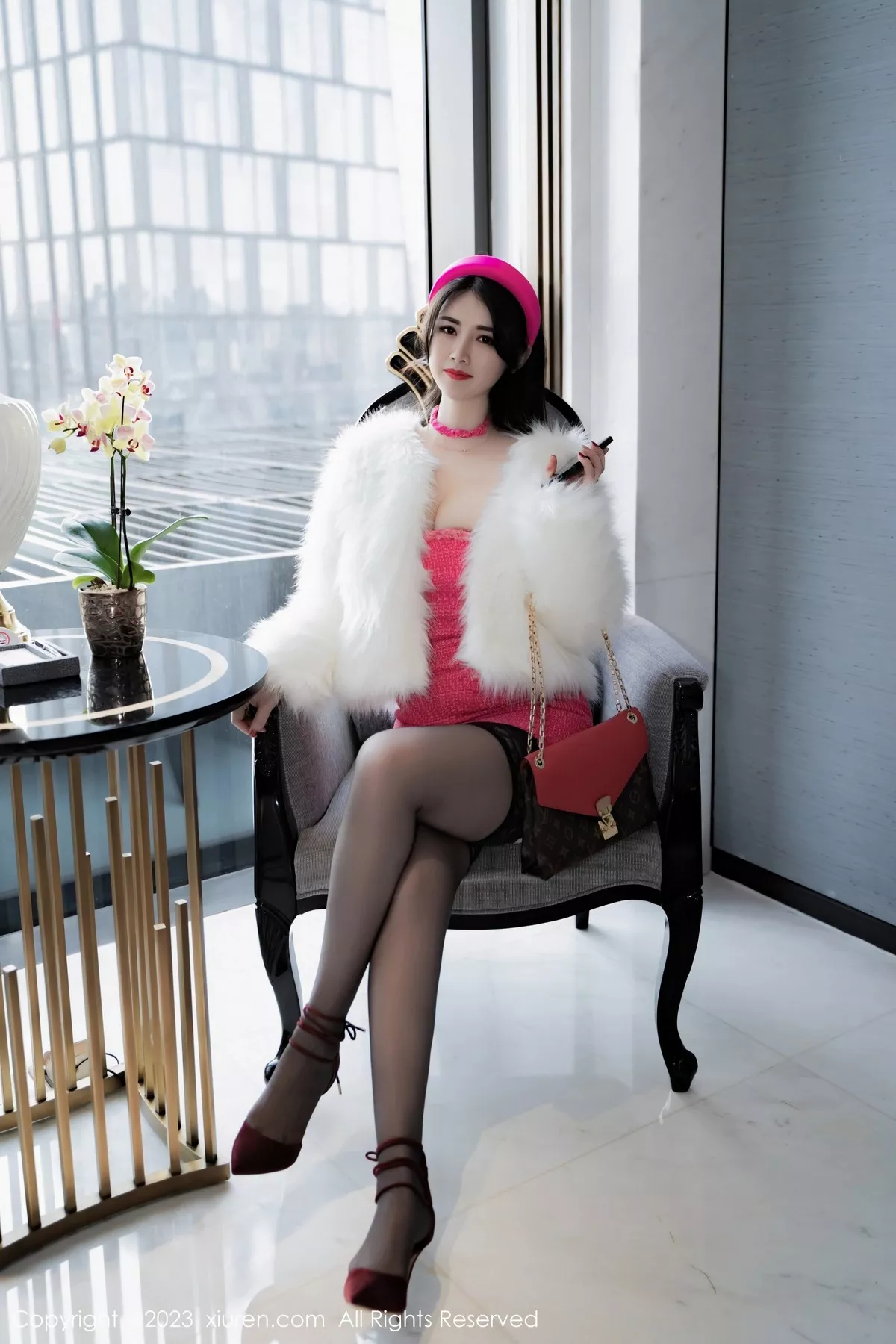 [XiuRen秀人网] 2023.05.31 No.6830 诗诗kiki 黑丝美臀 [49P] NO.1