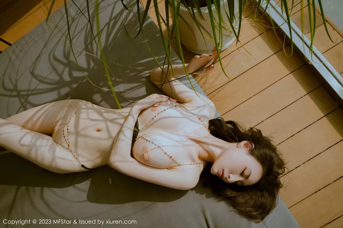 [MFStar模范学院] 2023.06.05 VOL.624 Lingyu69 丰腴长腿 [73P] NO.6