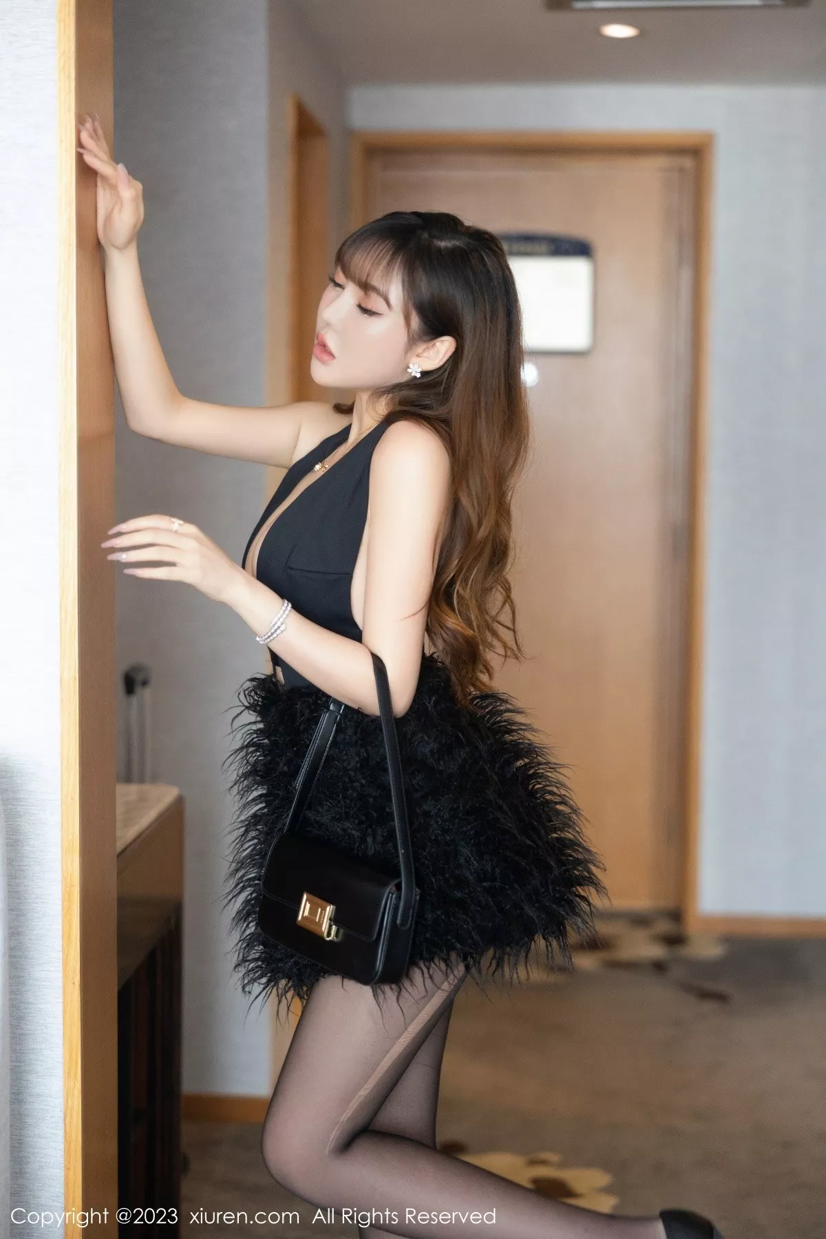 [XiuRen秀人网] 2023.06.06 No.6864 萌汉药baby 妩媚美臀 [74P] NO.11