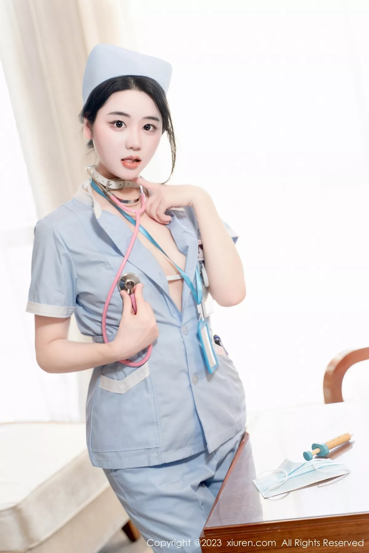 [XiuRen秀人网] 2023.06.07 No.6868 汐汐爱吃草莓 护士服美臀 [62P] NO.10