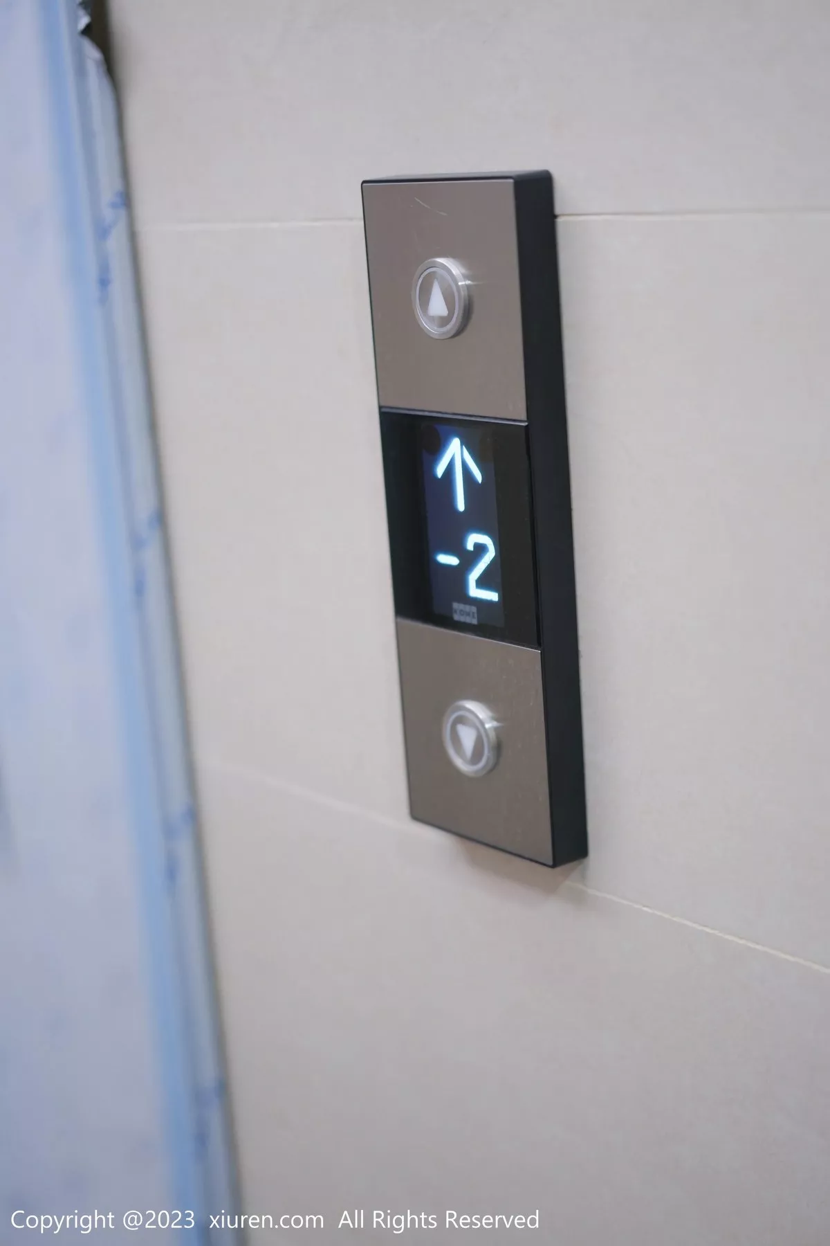 [XiuRen秀人网] 2023.06.08 No.6881 laura阿姣 美腿黑丝 [69P] NO.9