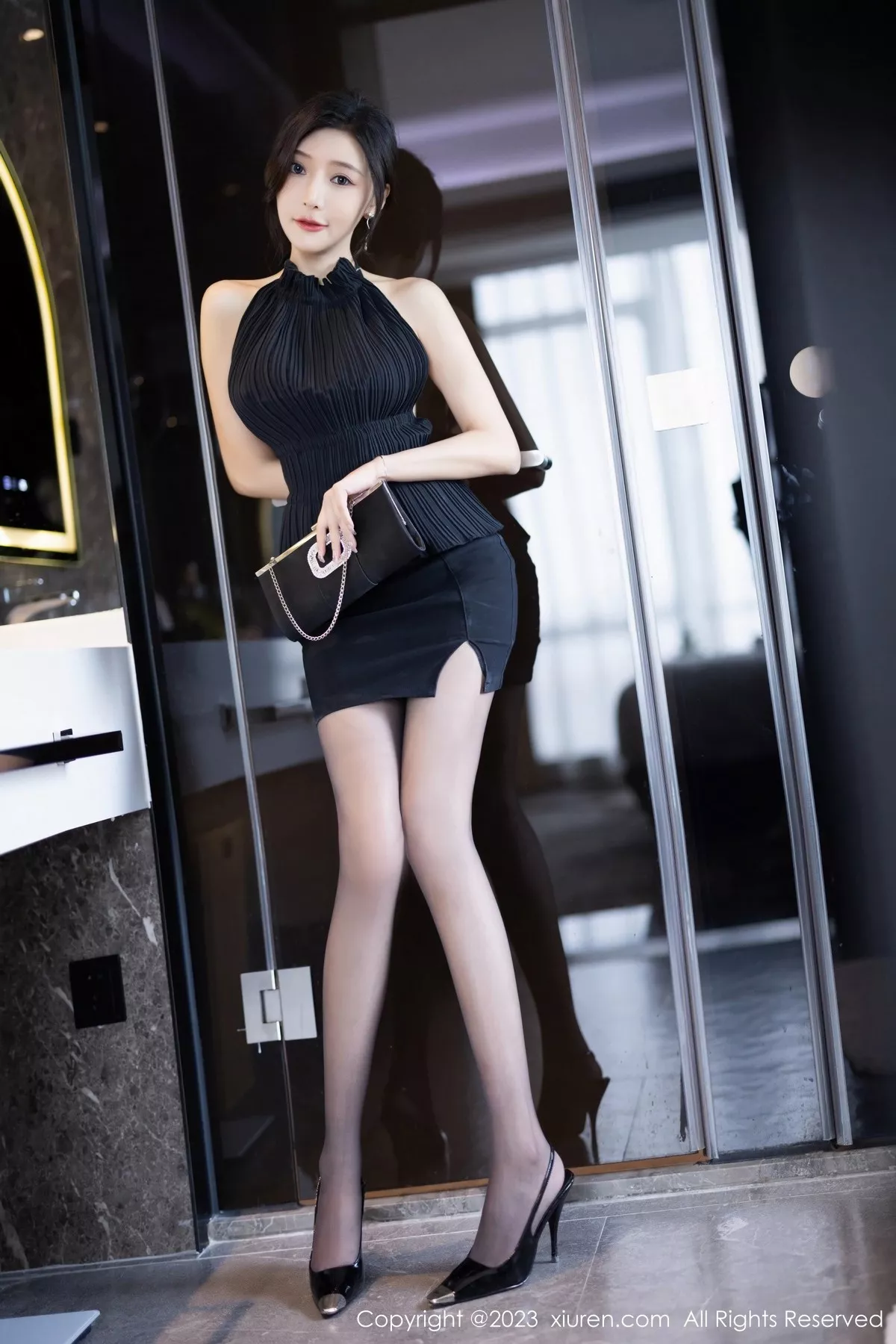 [XiuRen秀人网] 2023.06.09 No.6891 王馨瑶yanni 时尚美腿 [83P] NO.7