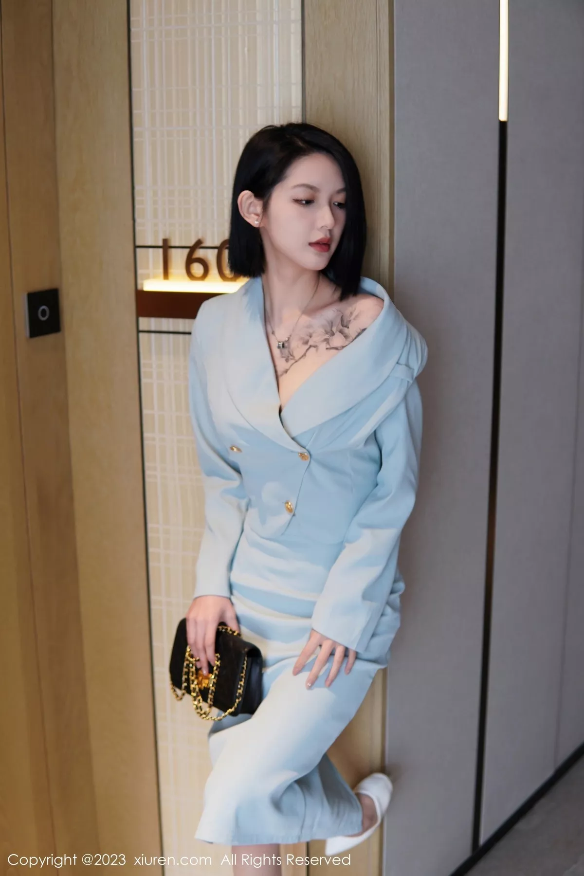 [XiuRen秀人网] 2023.06.09 No.6885 乔一一 丝袜美腿 [74P] NO.5