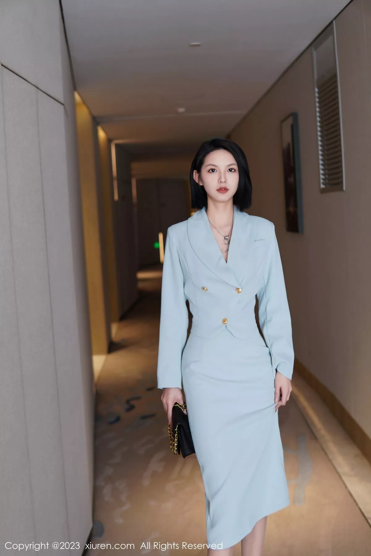 [XiuRen秀人网] 2023.06.09 No.6885 乔一一 丝袜美腿 [74P] NO.1