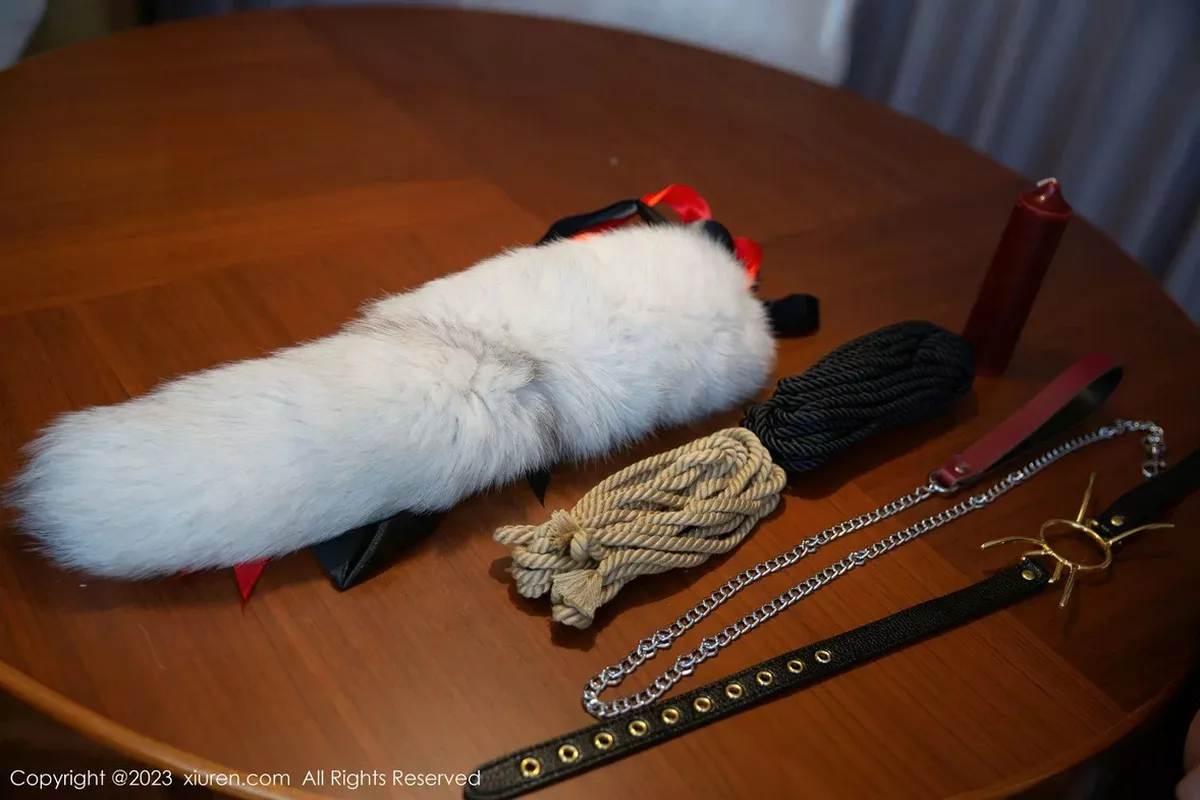 [XiuRen秀人网] 2023.06.09 No.6890 是小逗逗 黑丝美腿 [80P] NO.1