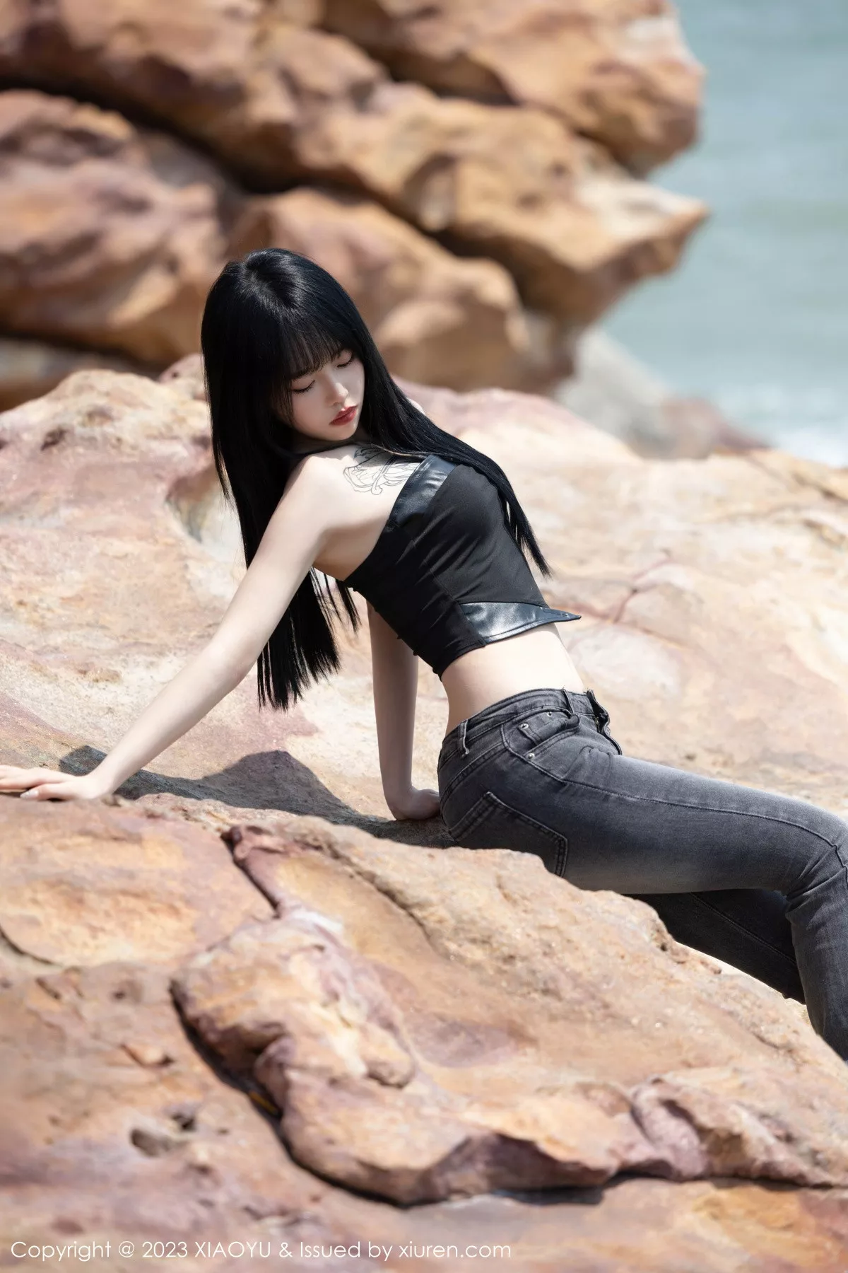 [XIAOYU语画界] 2023.06.12 VOL.1047 奶瓶. 清纯美腿 [98P] NO.10