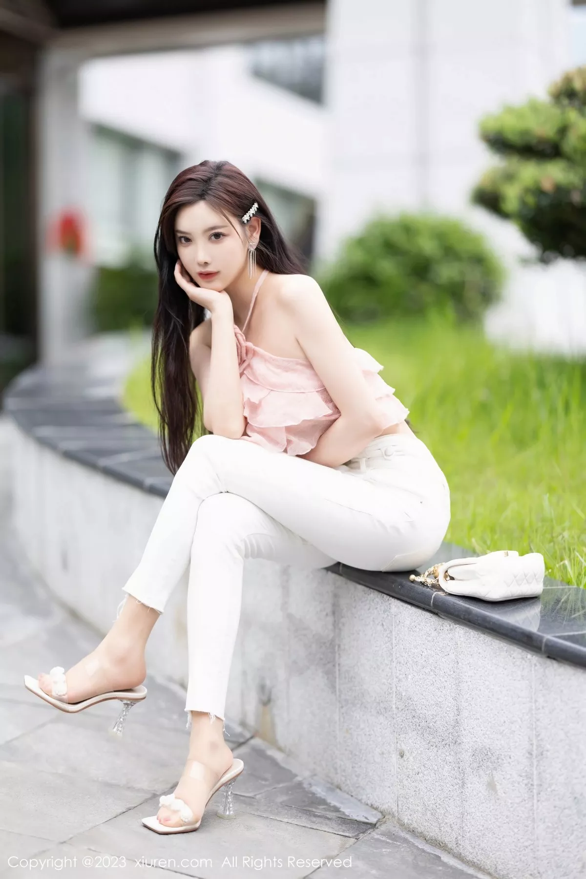 [XiuRen秀人网] 2023.06.13 No.6907 杨晨晨Yome 时尚美腿 [86P] NO.6