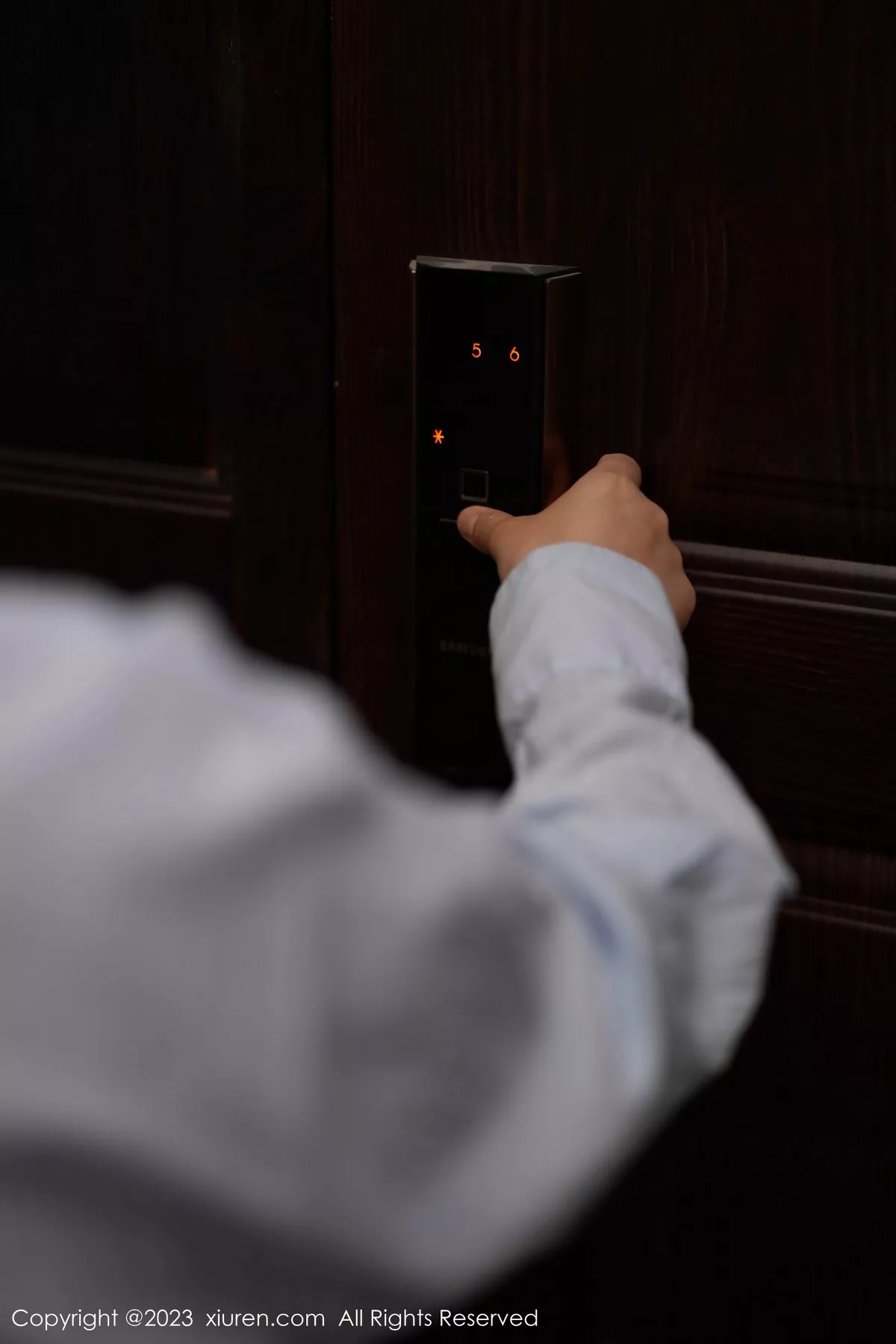 [XiuRen秀人网] 2023.06.15 No.6922 laura阿姣 美腿丝袜 [77P] NO.4