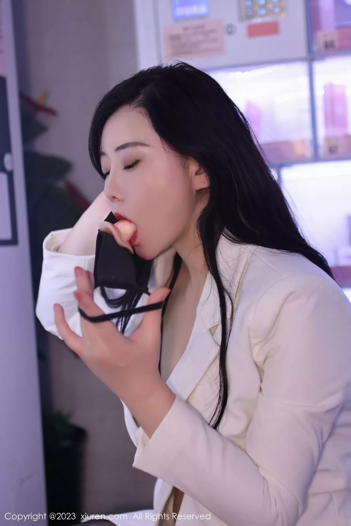 [XiuRen秀人网] 2023.06.16 No.6930 王婉悠Queen 黑丝美臀 [72P] NO.7