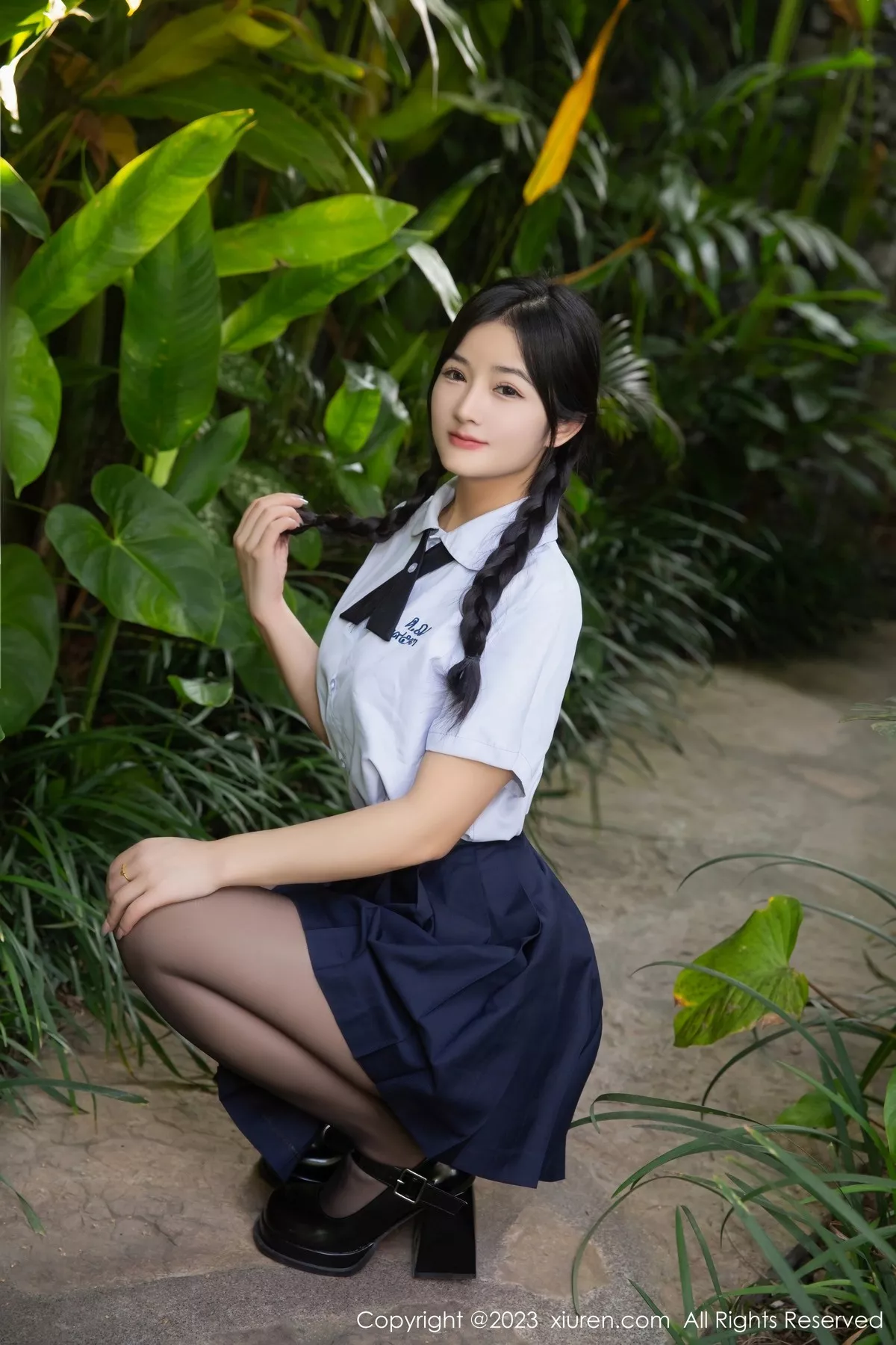 [XiuRen秀人网] 2023.06.19 No.6940 谭小灵 短裙美腿 [76P] NO.2