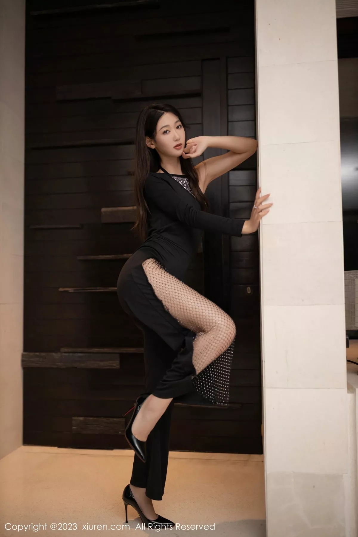 [XiuRen秀人网] 2023.06.19 No.6944 唐安琪 美腿长裙 [78P] NO.2