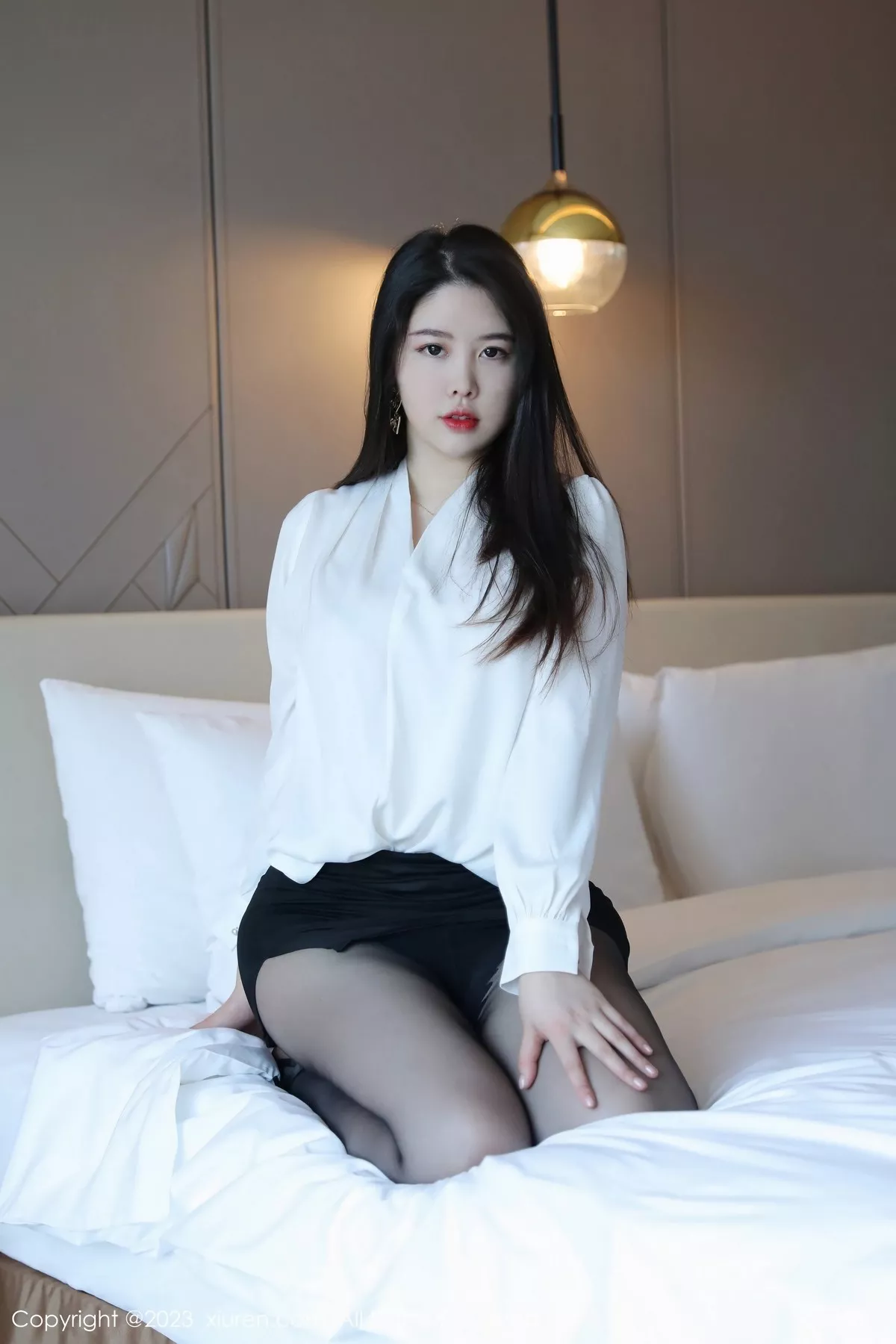 [XiuRen秀人网] 2023.05.23 No.6782 樱桃小犊子 短裙黑丝 [45P] NO.12