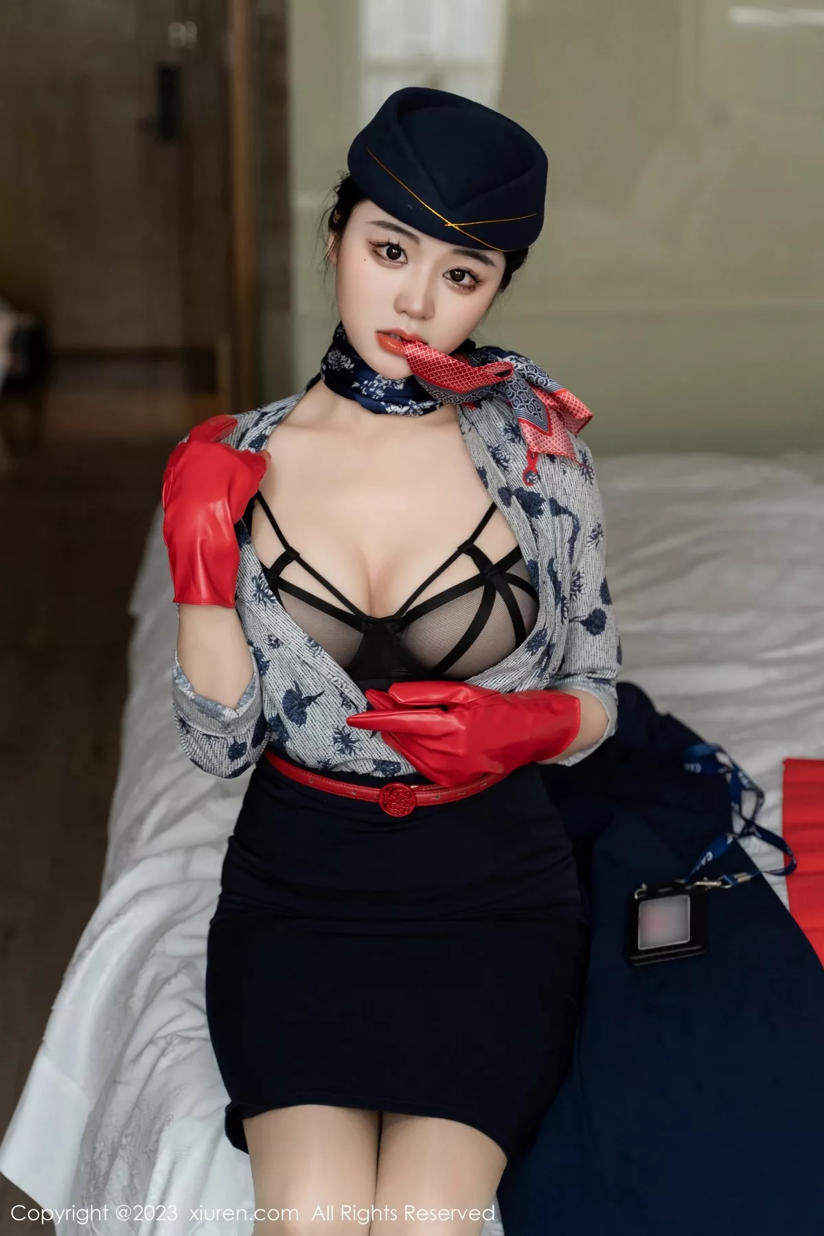 [XiuRen秀人网] 2023.05.24 No.6790 汐汐爱吃草莓 制服美臀 [69P] NO.2