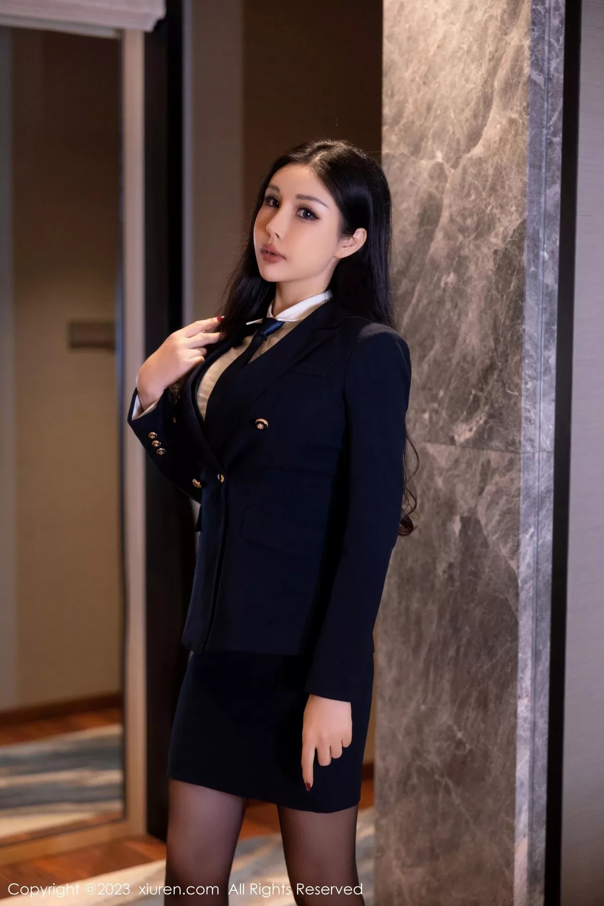 [XiuRen秀人网] 2023.05.25 No.6797 田冰冰 黑丝美臀 [75P] NO.1