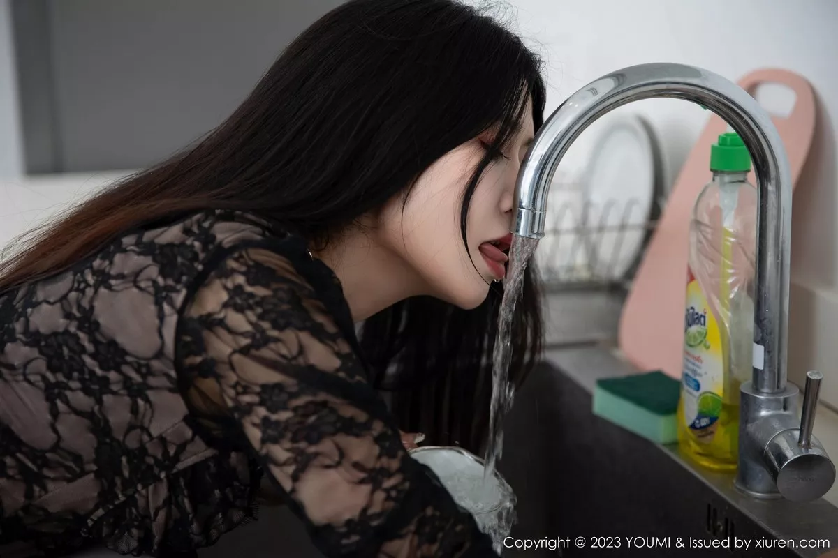 [YOUMI尤蜜荟] 2023.05.25 VOL.942 laura阿姣 黑丝美臀 [95P] NO.5