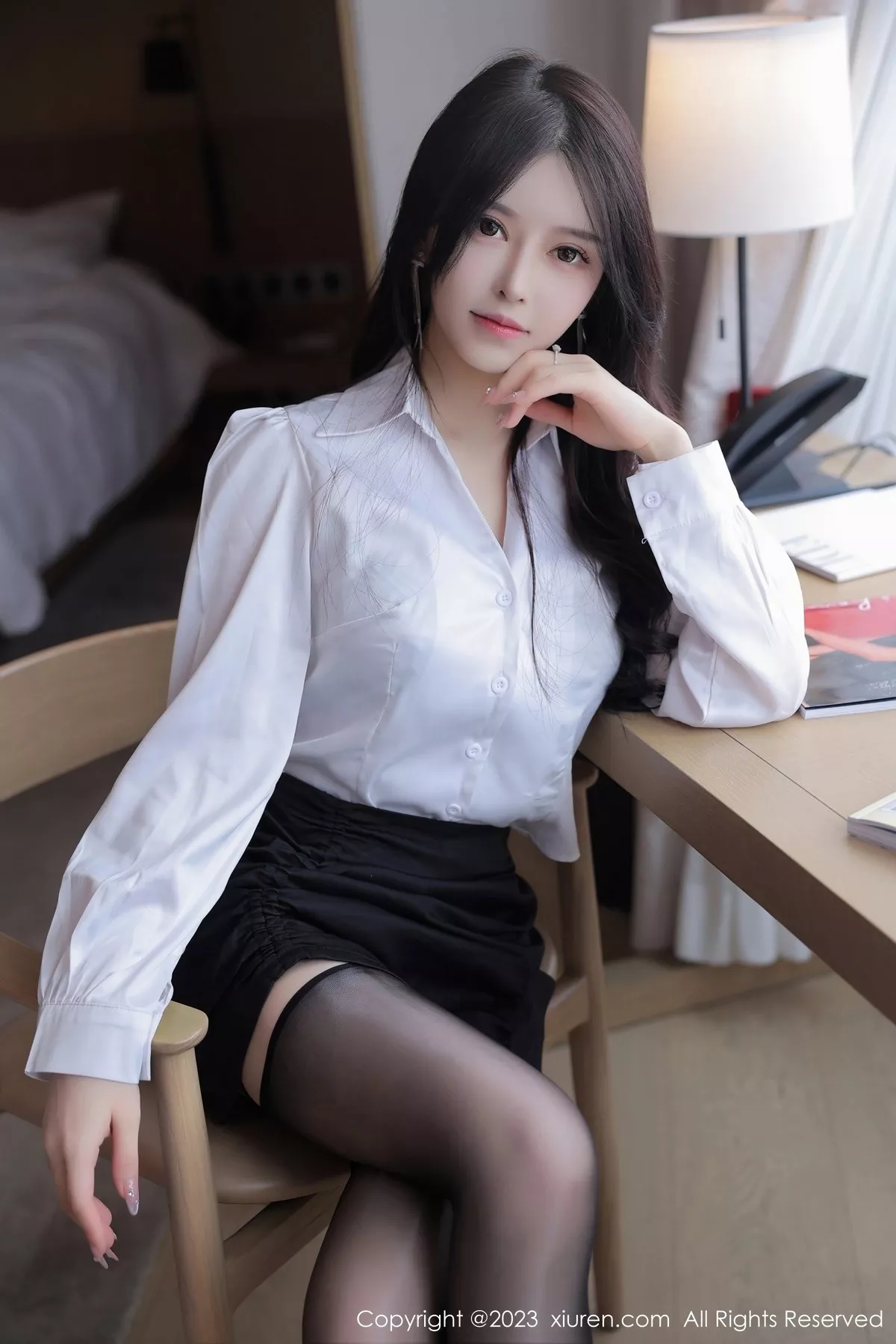 [XiuRen秀人网] 2023.05.30 No.6824 玉兔miki 黑丝美腿 [90P] NO.6