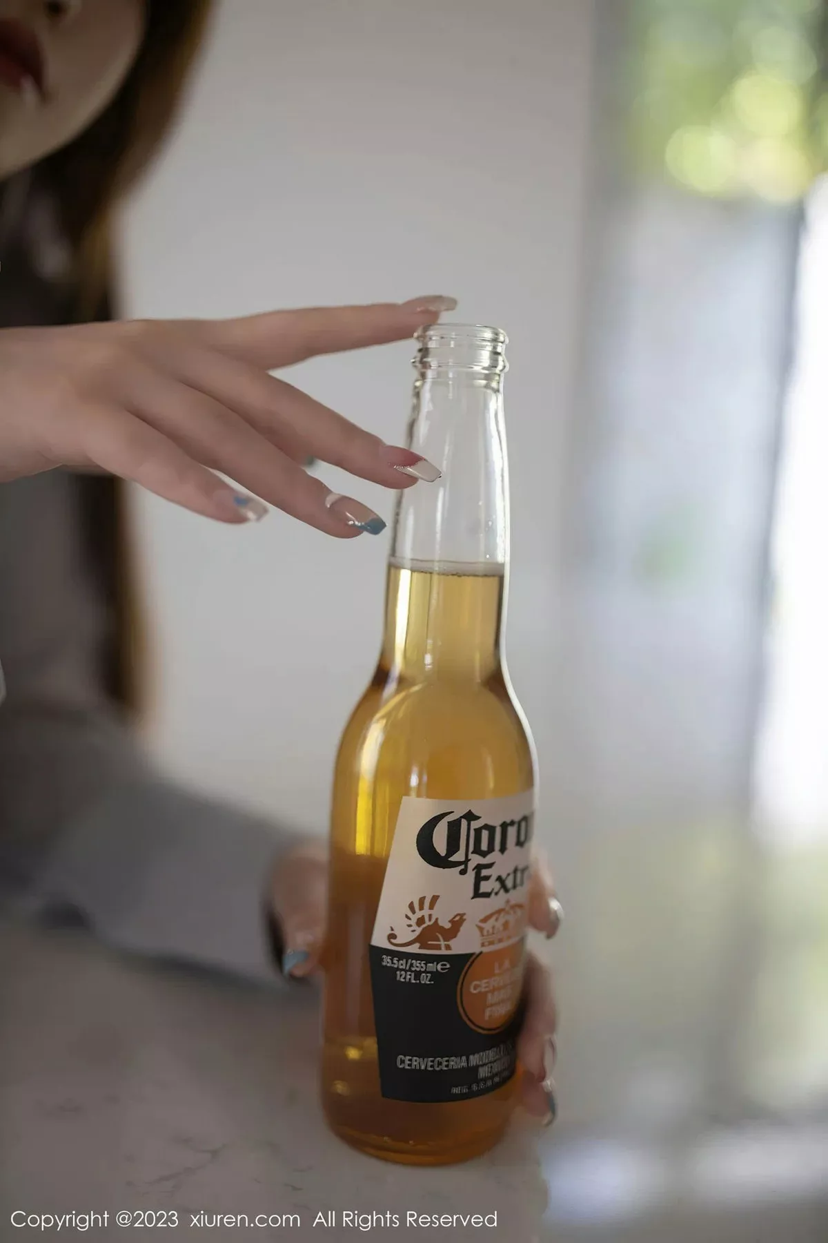 [XiuRen秀人网] 2023.06.28 No.6989 杏子Yada 短裙美腿 [80P] NO.4