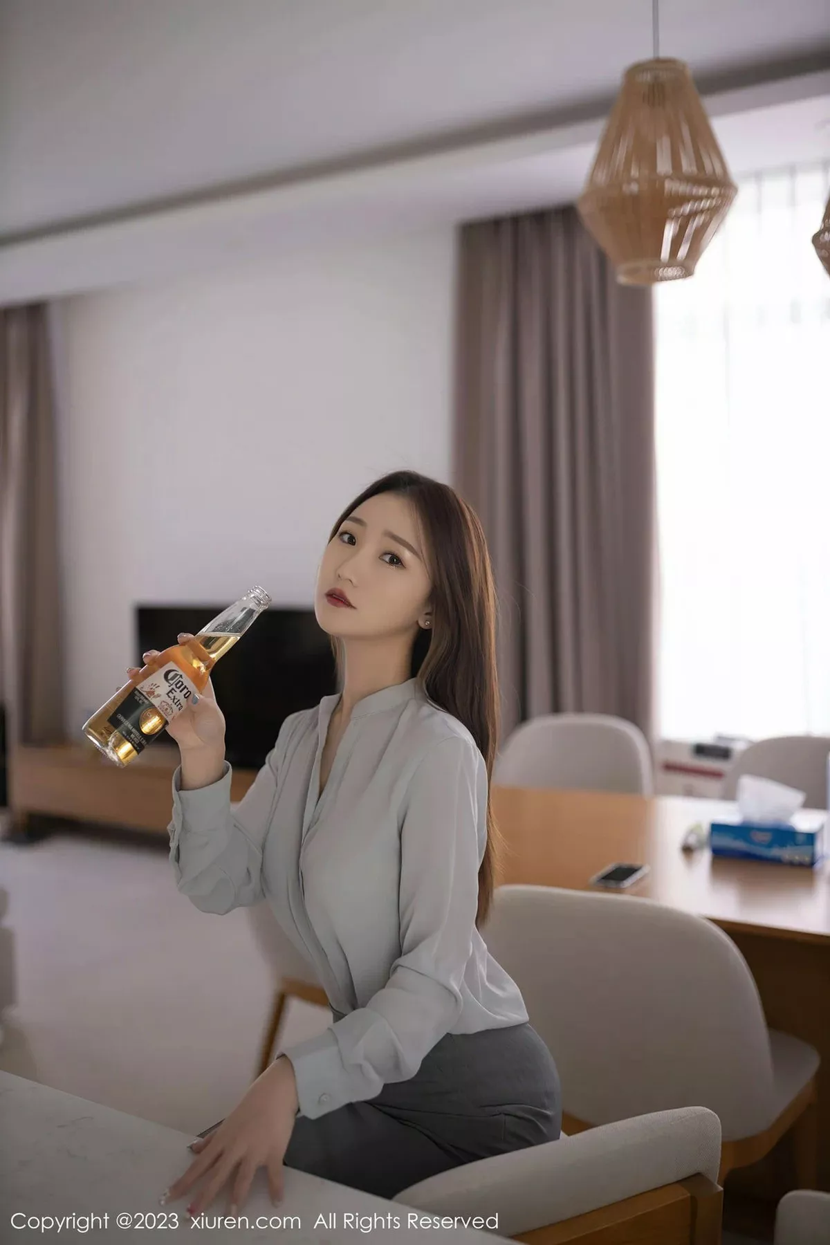 [XiuRen秀人网] 2023.06.28 No.6989 杏子Yada 短裙美腿 [80P] NO.2