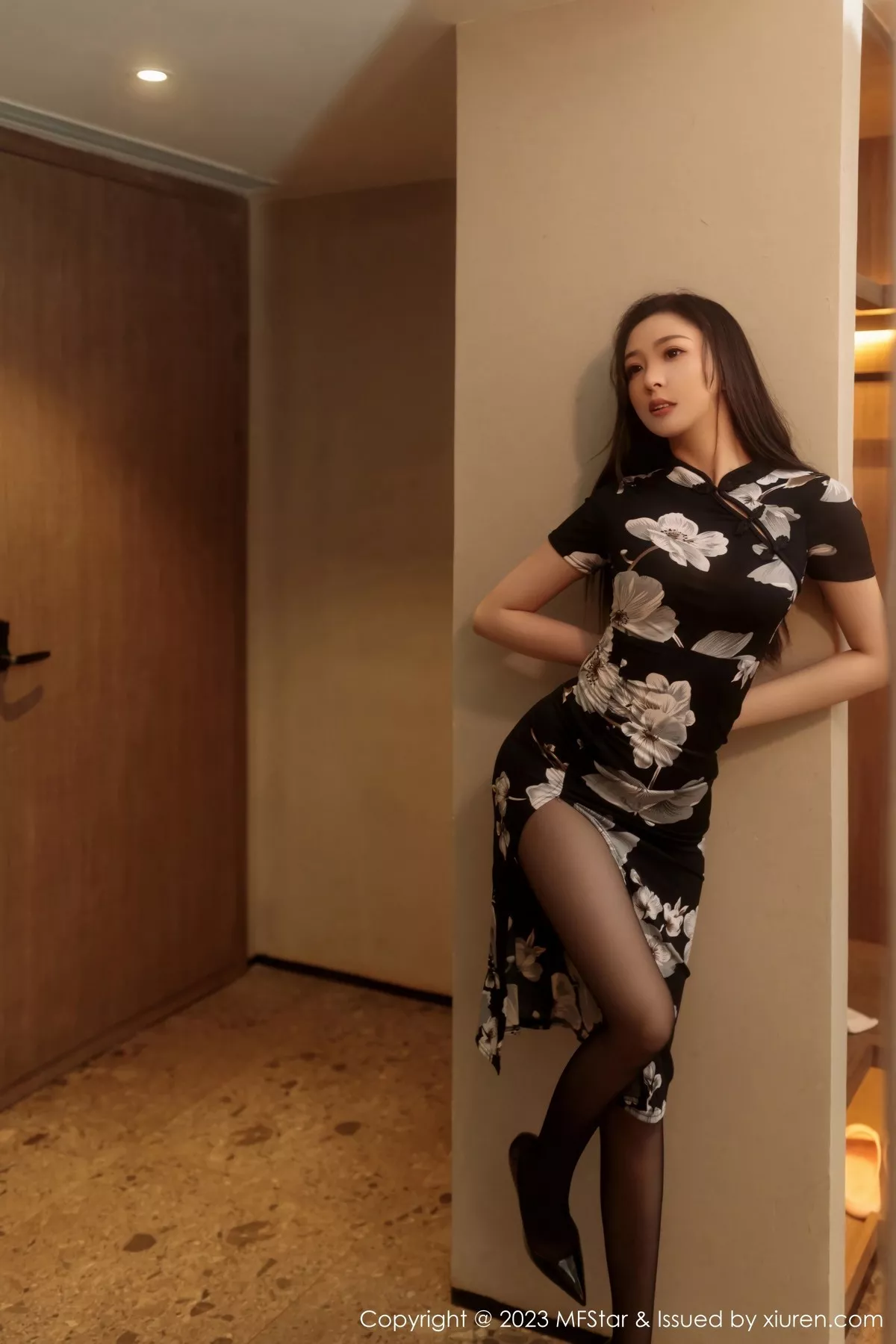 [MFStar模范学院] 2023.06.29 VOL.630 小波多 旗袍美腿 [54P] NO.6