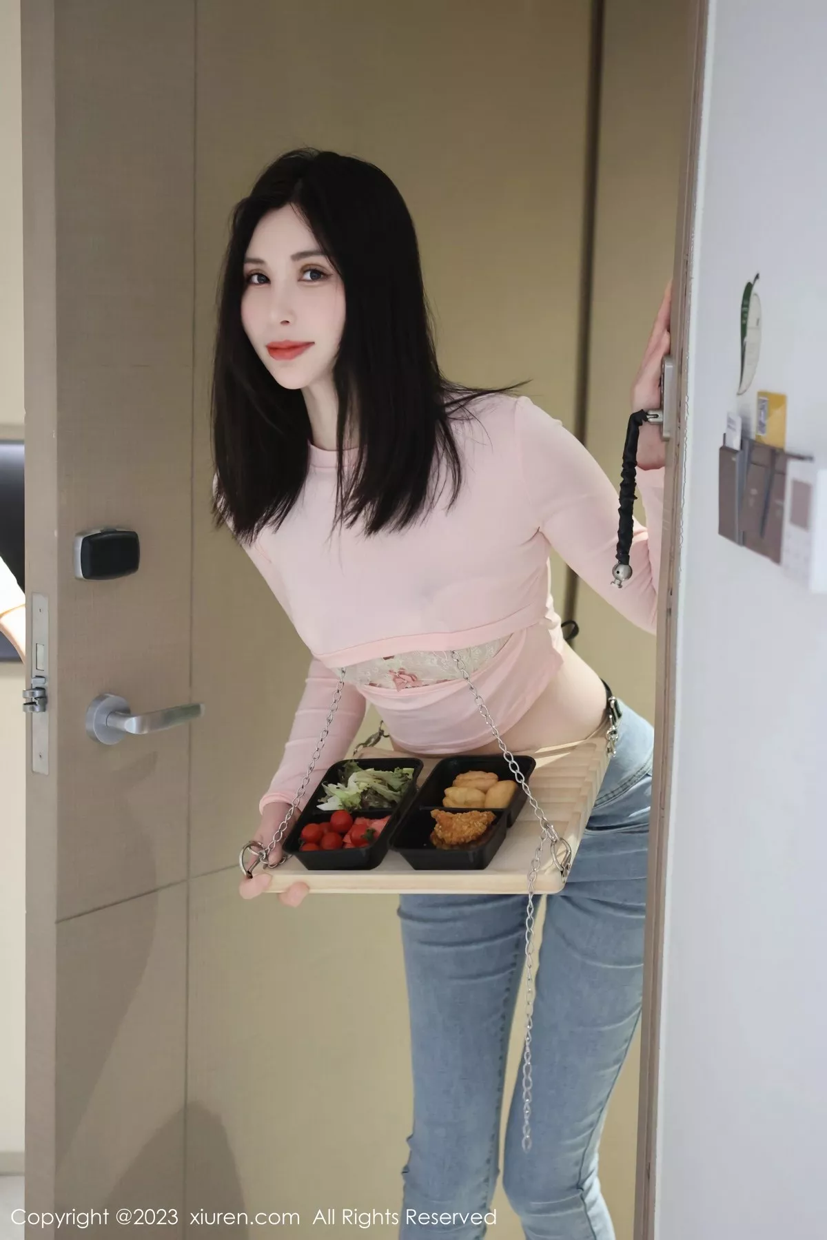 [XiuRen秀人网] 2023.06.29 No.6992 王曼柔 牛仔裤美腿 [82P] NO.7