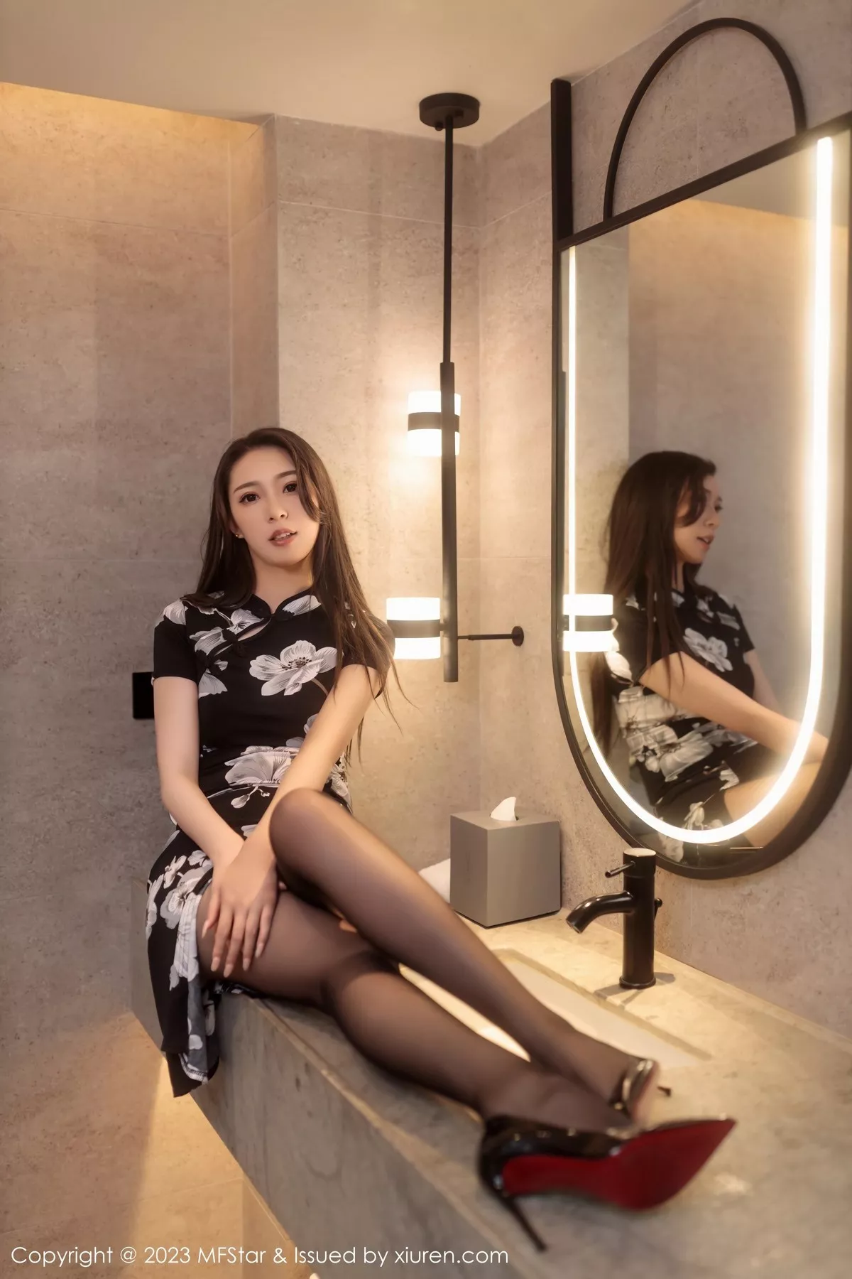 [MFStar模范学院] 2023.06.29 VOL.630 小波多 旗袍美腿 [54P] NO.10