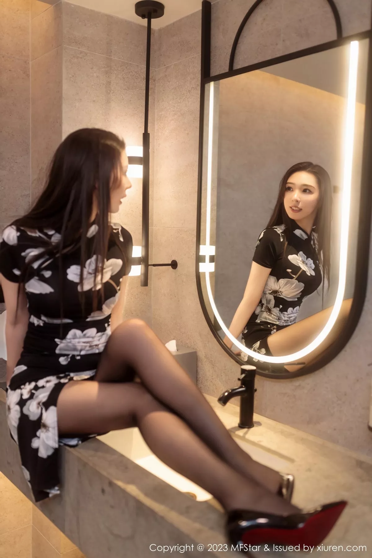 [MFStar模范学院] 2023.06.29 VOL.630 小波多 旗袍美腿 [54P] NO.11