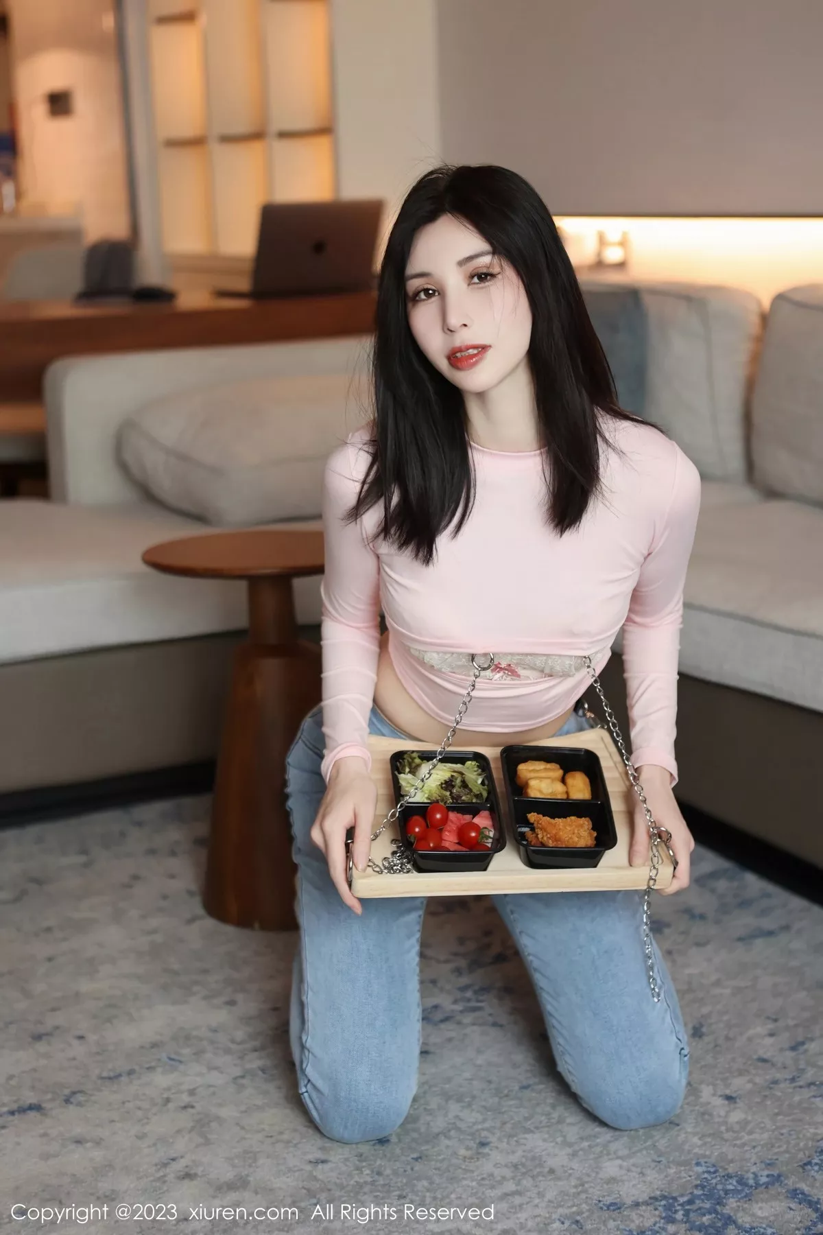 [XiuRen秀人网] 2023.06.29 No.6992 王曼柔 牛仔裤美腿 [82P] NO.11